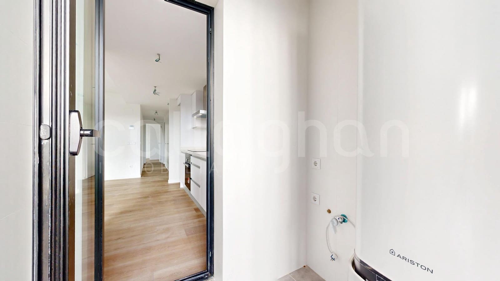 3 makuuhuone Asunto myytävänä paikassa Valencia kaupunki mukana uima-altaan 
autotalli - 472 000 € (Ref: 9471224)