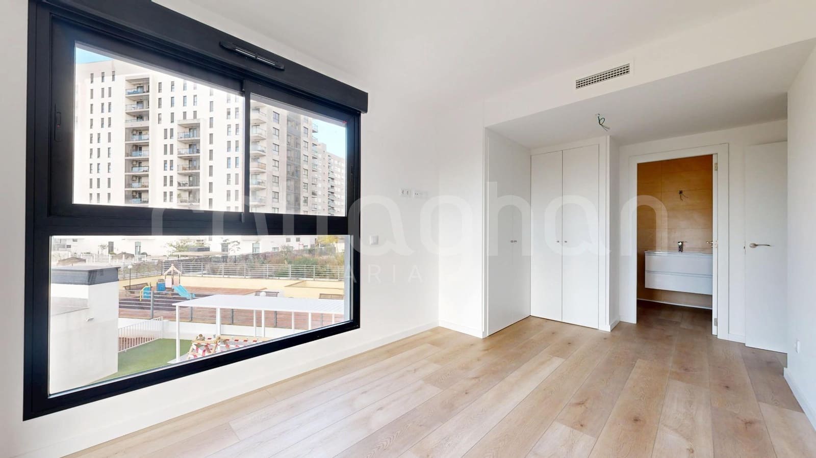 3 makuuhuone Asunto myytävänä paikassa Valencia kaupunki mukana uima-altaan 
autotalli - 472 000 € (Ref: 9471224)