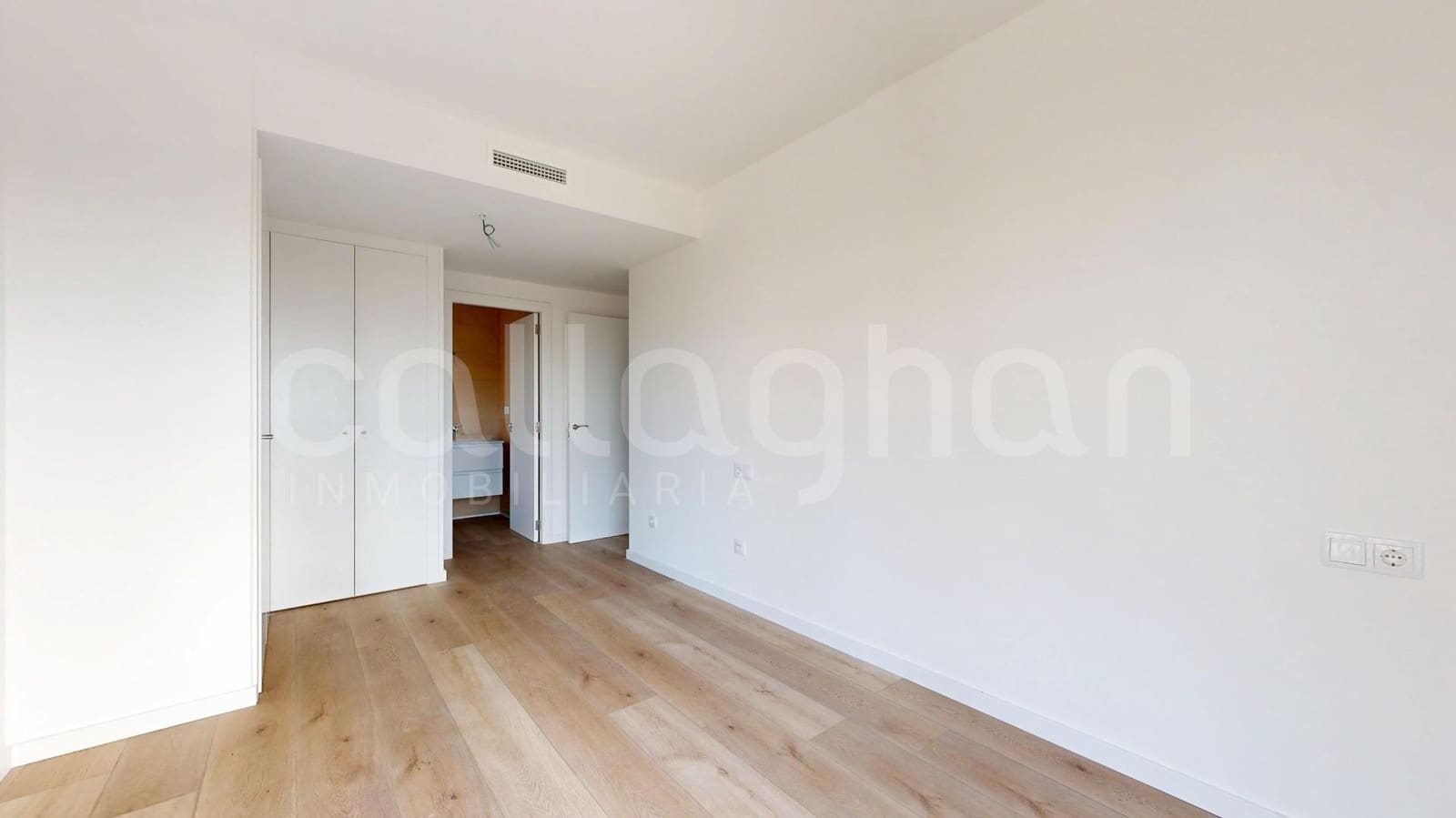 3 makuuhuone Asunto myytävänä paikassa Valencia kaupunki mukana uima-altaan 
autotalli - 472 000 € (Ref: 9471224)