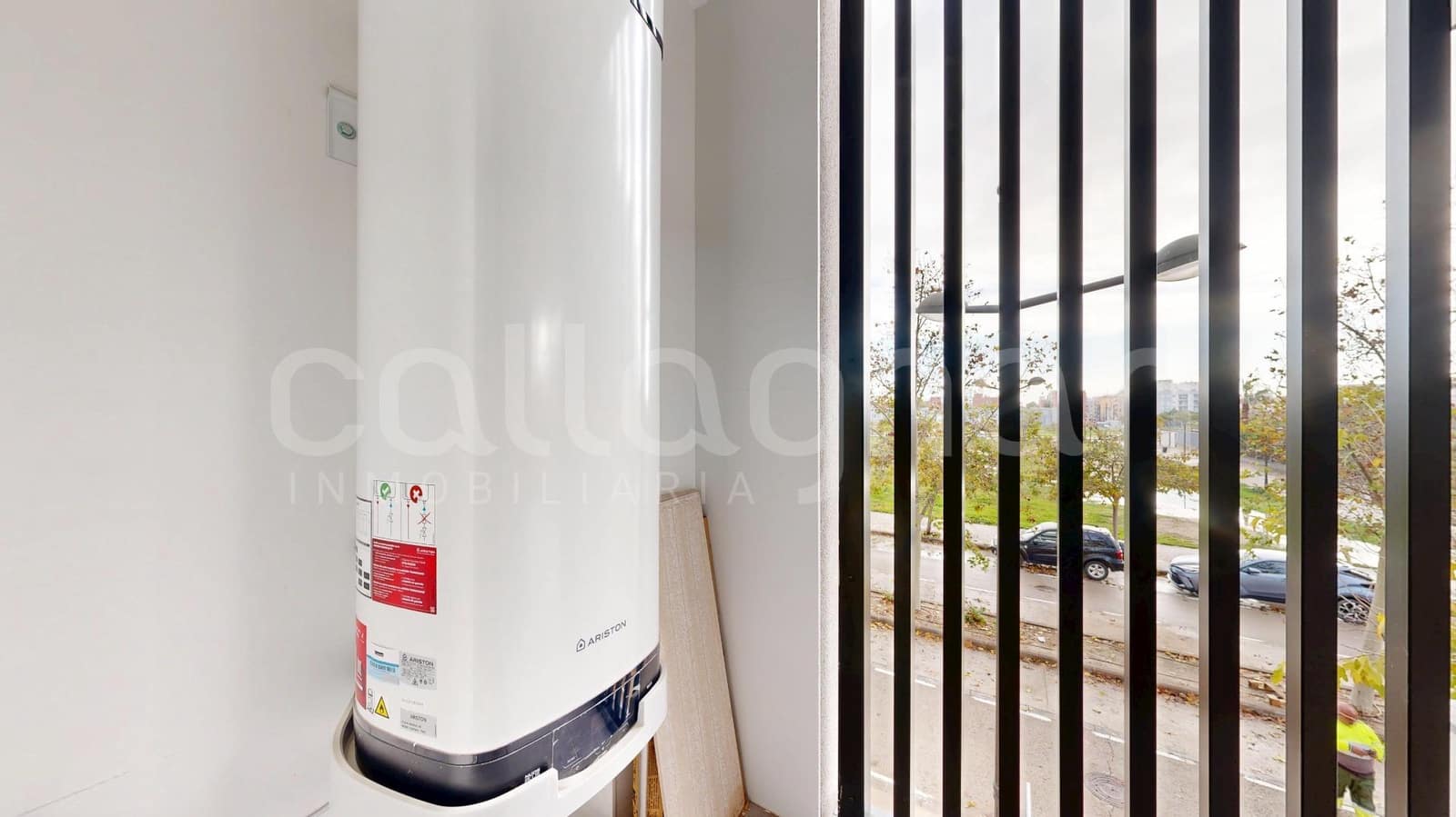 3 makuuhuone Asunto myytävänä paikassa Valencia kaupunki mukana uima-altaan 
autotalli - 472 000 € (Ref: 9471224)