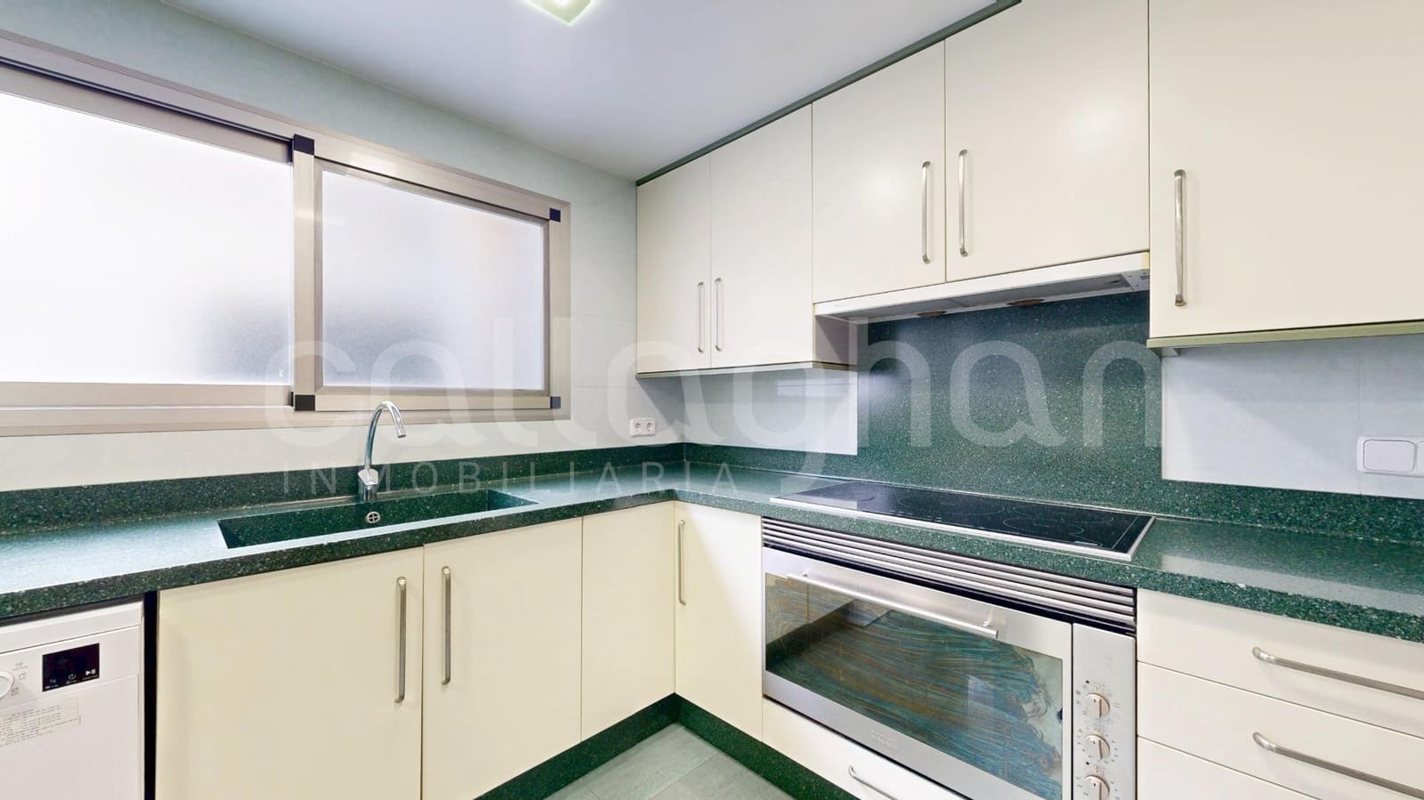 3 slaapkamer Flat te koop in Valencia stad - € 850.000 (Ref: 9474300)