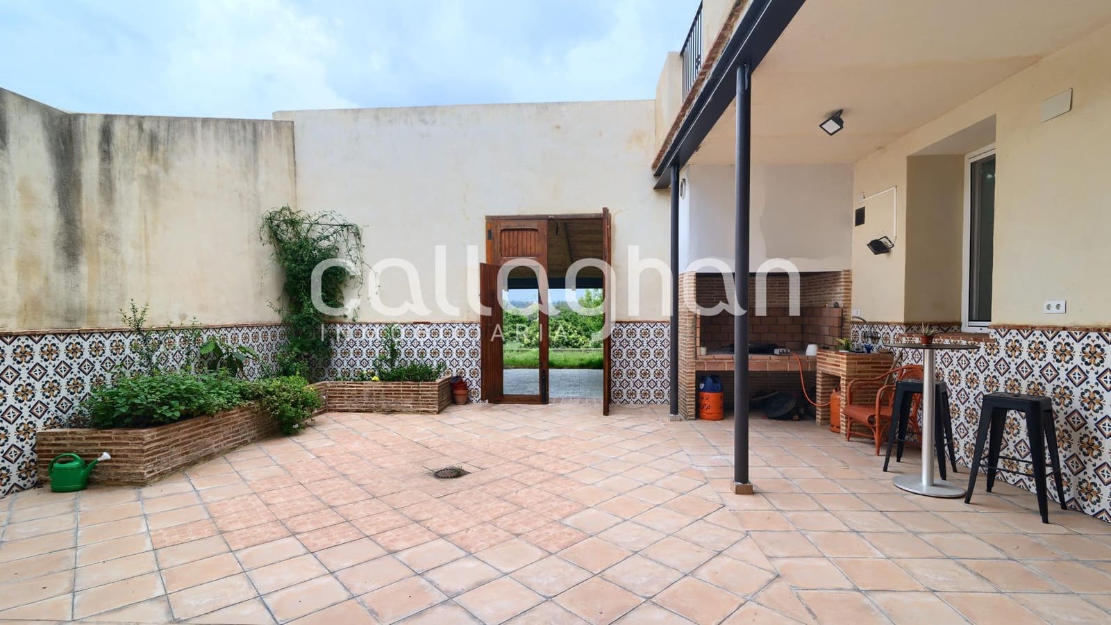 Chalet de 4 habitaciones en Alzira en venta con piscina garaje - 900.000 € (Ref: 9474301)