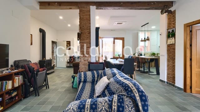 Chalet de 4 habitaciones en Alzira en venta con piscina garaje - 900.000 € (Ref: 9474301)