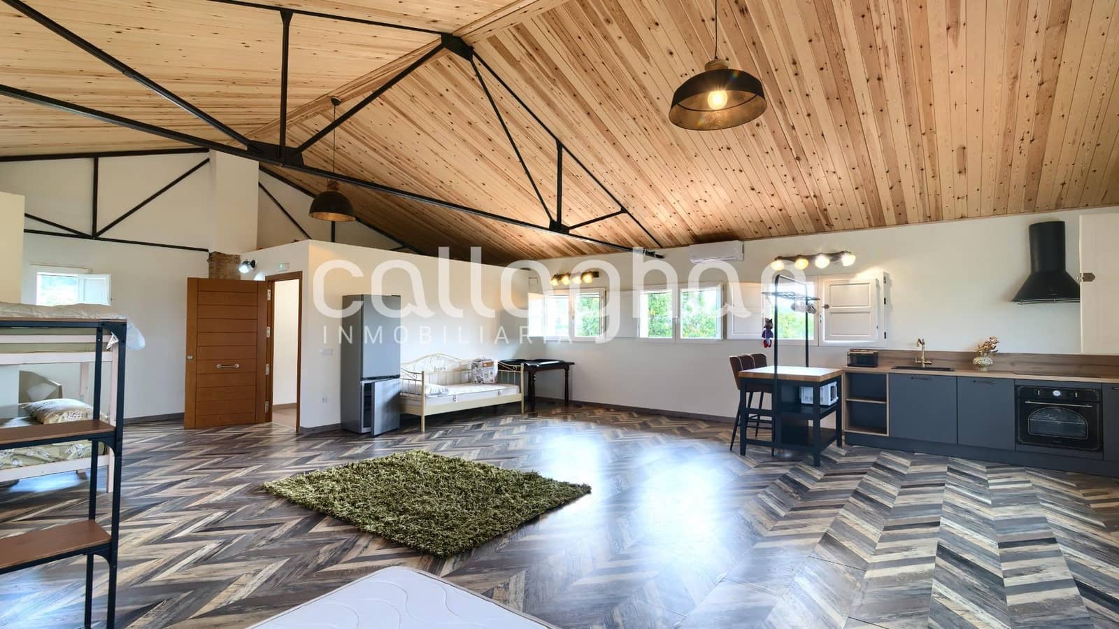 Chalet de 4 habitaciones en Alzira en venta con piscina garaje - 900.000 € (Ref: 9474301)