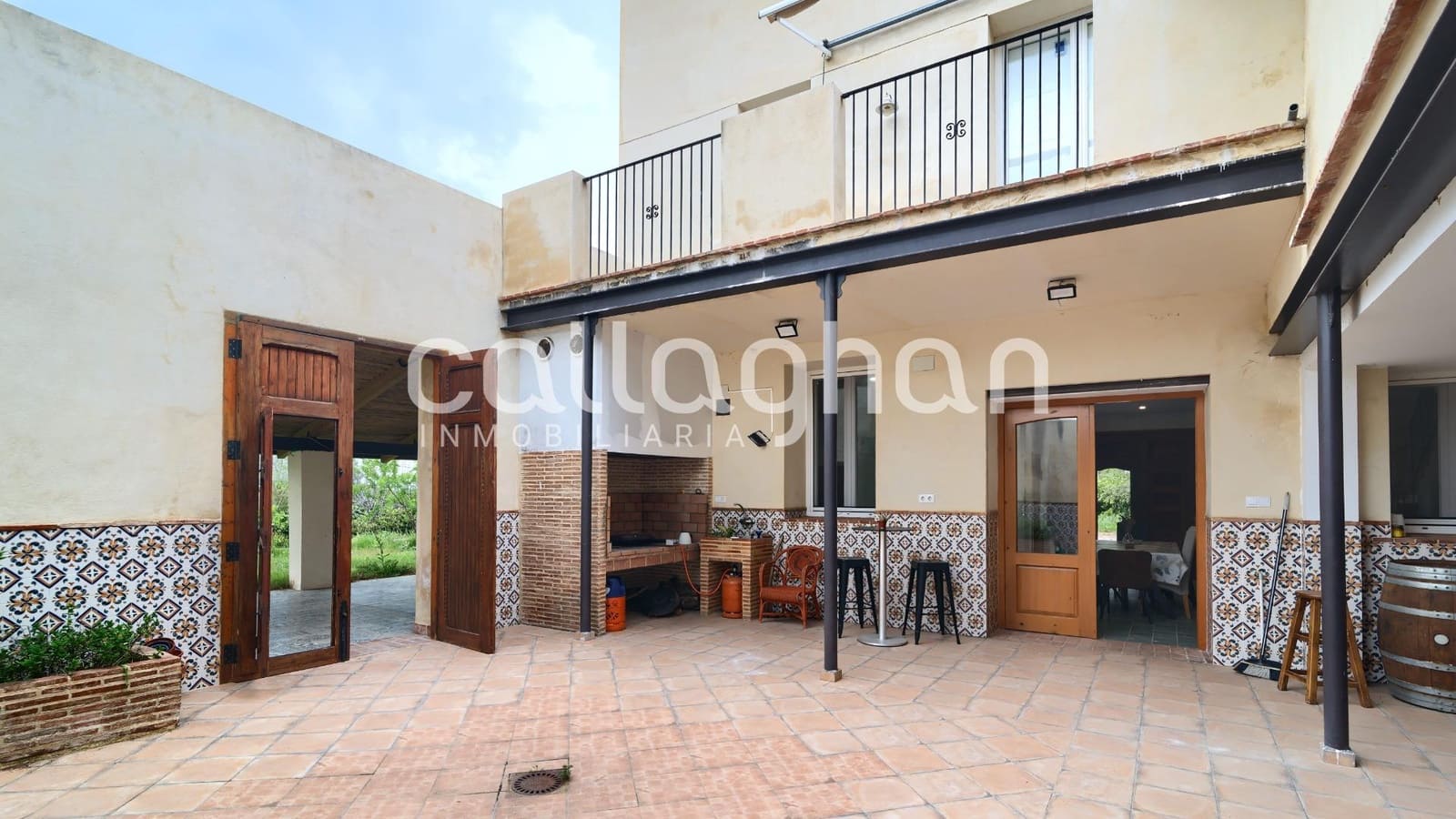 Chalet de 4 habitaciones en Alzira en venta con piscina garaje - 900.000 € (Ref: 9474301)