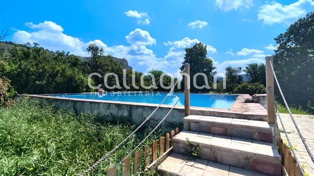 Chalet de 4 habitaciones en Alzira en venta con piscina garaje - 900.000 € (Ref: 9474301)