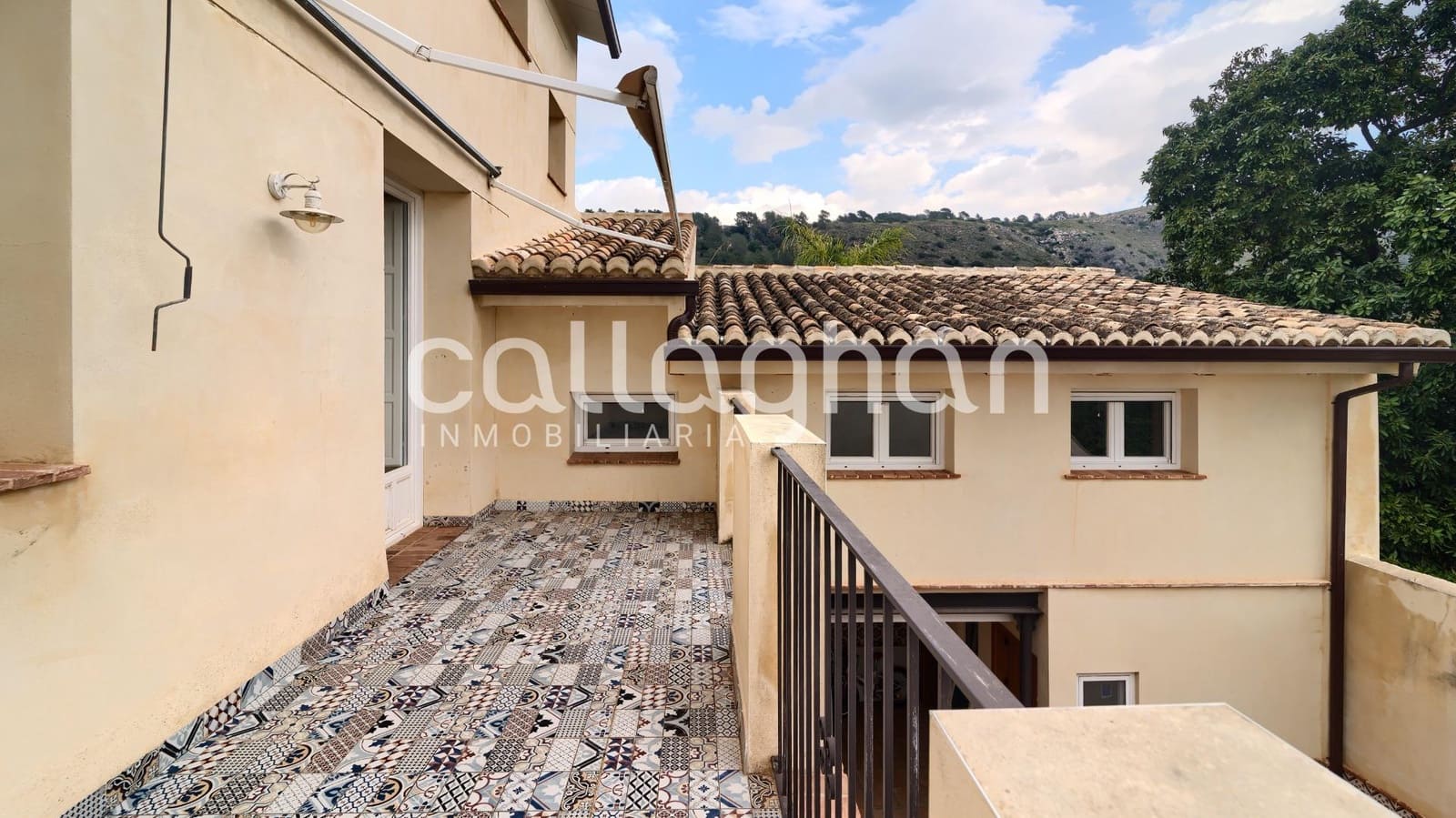 Chalet de 4 habitaciones en Alzira en venta con piscina garaje - 900.000 € (Ref: 9474301)