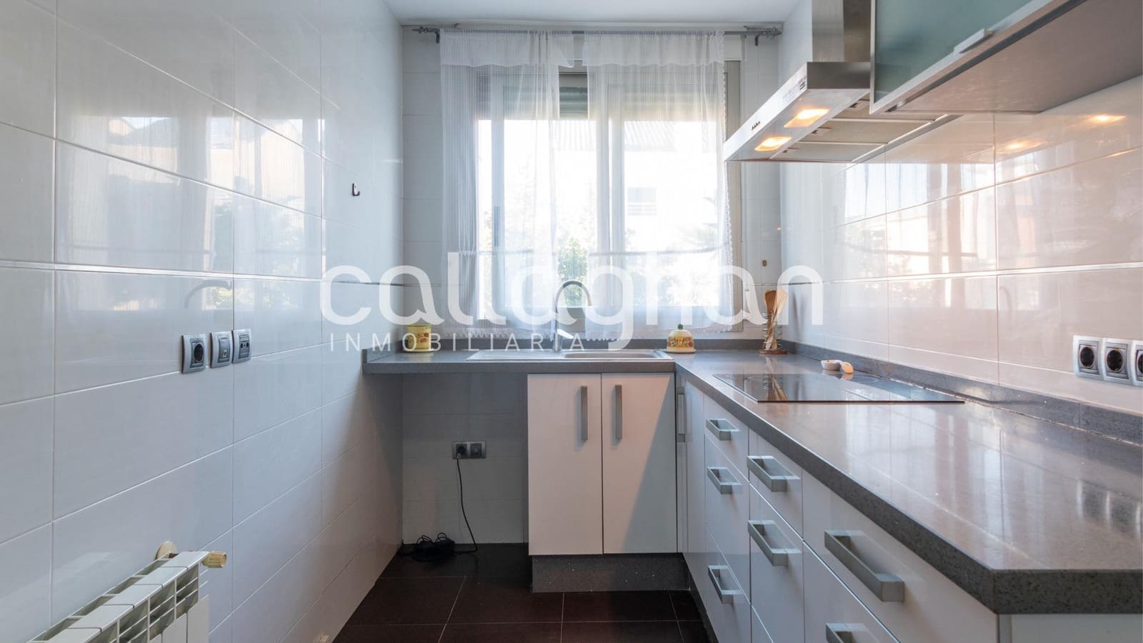 3 slaapkamer Rijtjeshuis te koop in Gandia - € 449.000 (Ref: 9474302)