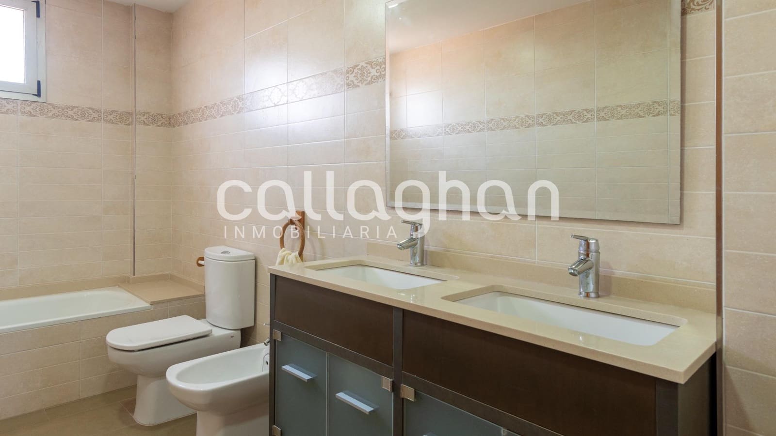 3 slaapkamer Rijtjeshuis te koop in Gandia - € 449.000 (Ref: 9474302)