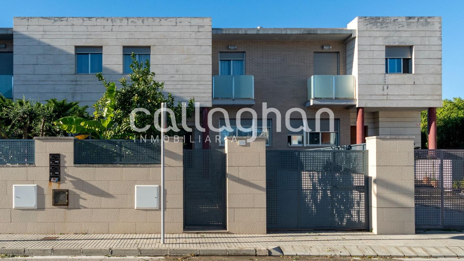 3 slaapkamer Rijtjeshuis te koop in Gandia - € 449.000 (Ref: 9474302)