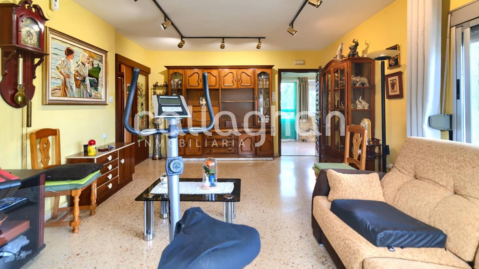 5 soverom Villa til salgs i Chiva med svømmebasseng garasje - € 410 000 (Ref: 9491623)