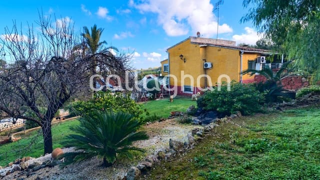 5 soverom Villa til salgs i Chiva med svømmebasseng garasje - € 410 000 (Ref: 9491623)