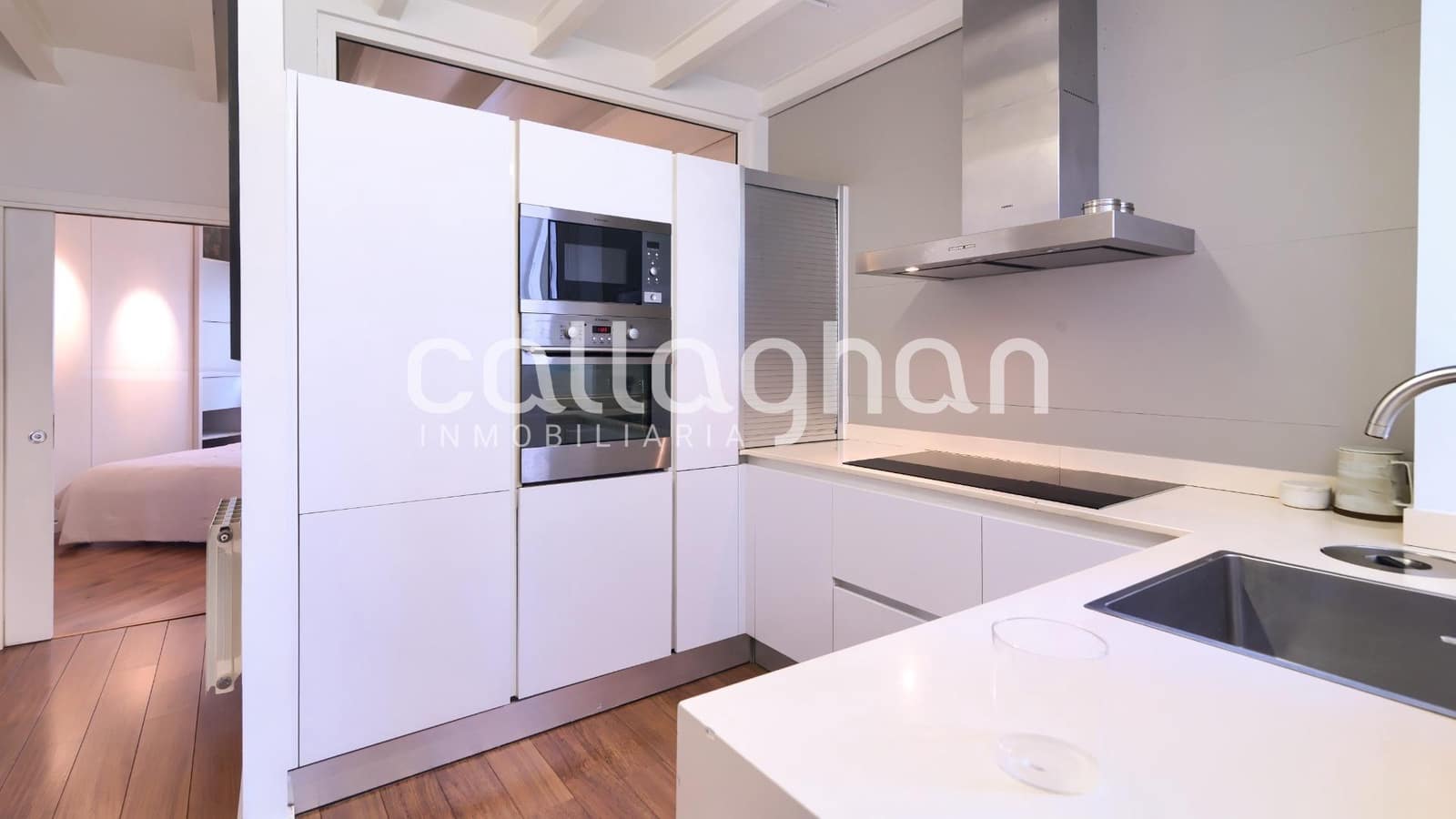 2 bedroom Penthouse for sale in Valencia city - € 700,000 (Ref: 9491624)