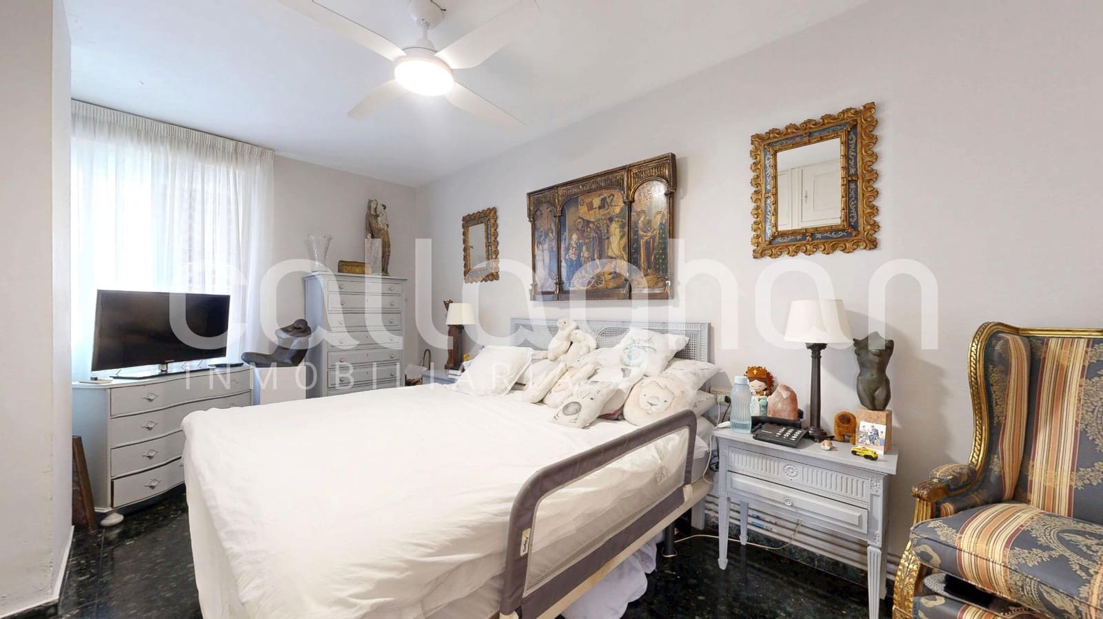4 bedroom Flat for sale in Valencia city - € 950,000 (Ref: 9502593)