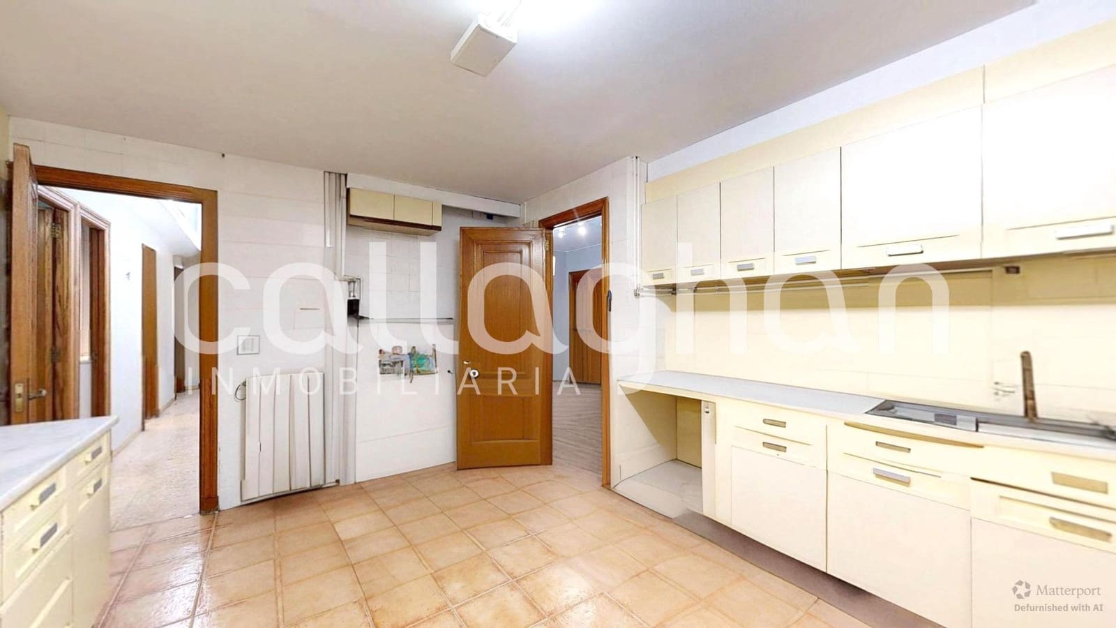 4 bedroom Flat for sale in Valencia city - € 730,000 (Ref: 9502594)