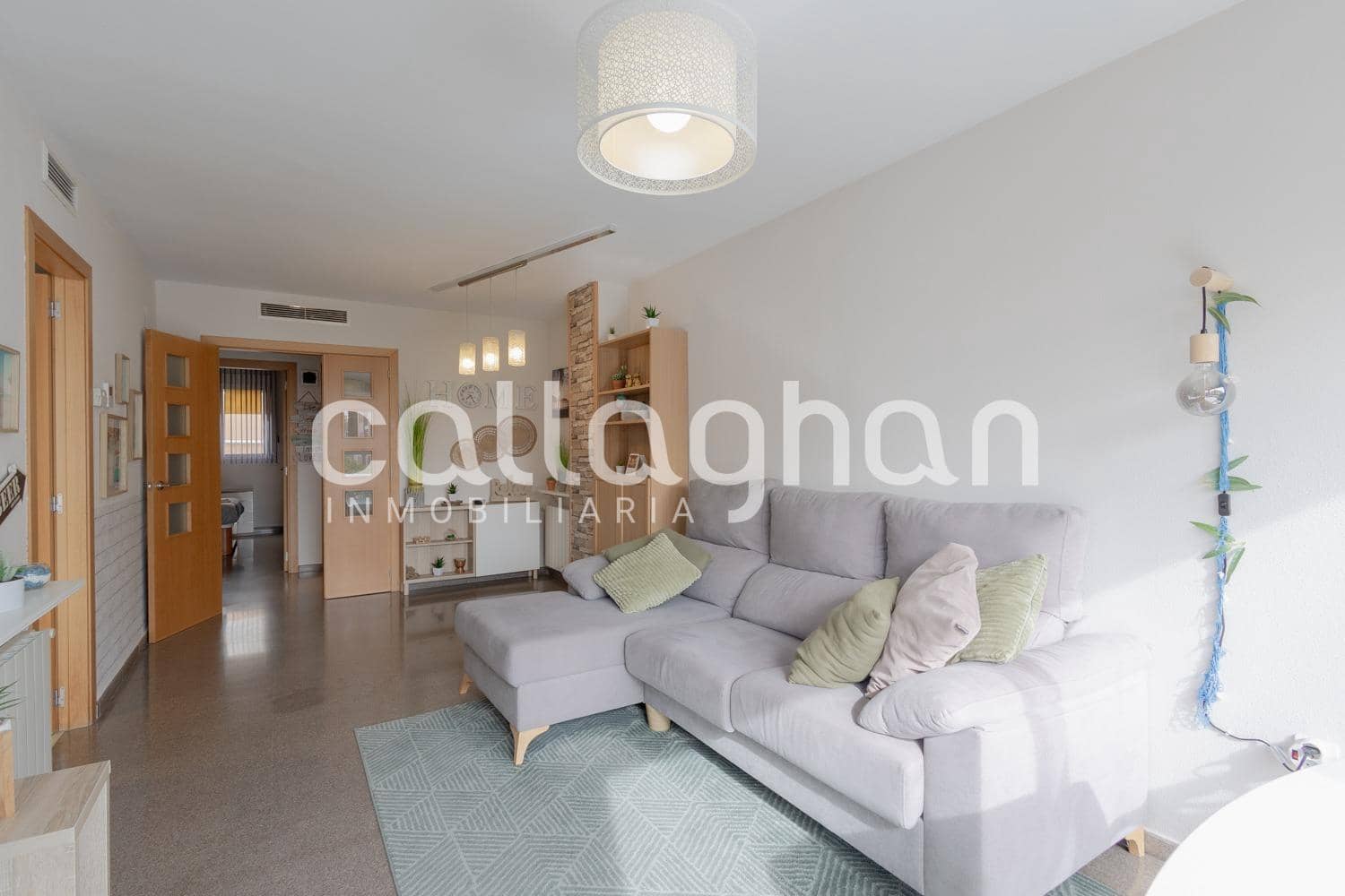 2 bedroom Flat for rent in Valencia city - € 1,300 (Ref: 9509197)