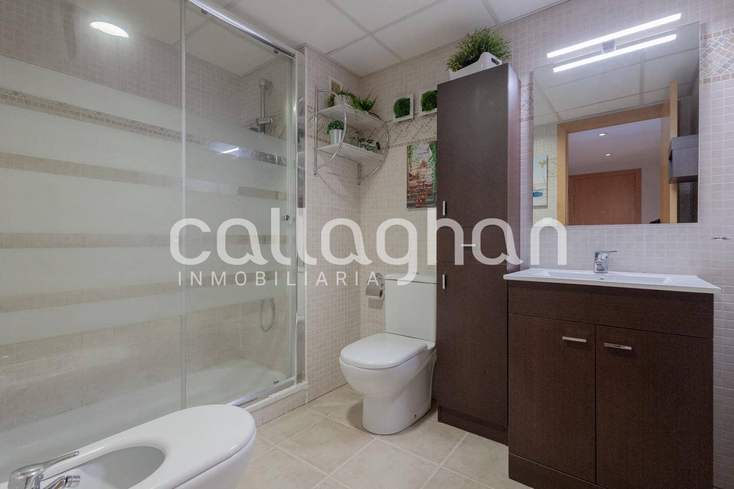 2 bedroom Flat for rent in Valencia city - € 1,300 (Ref: 9509197)