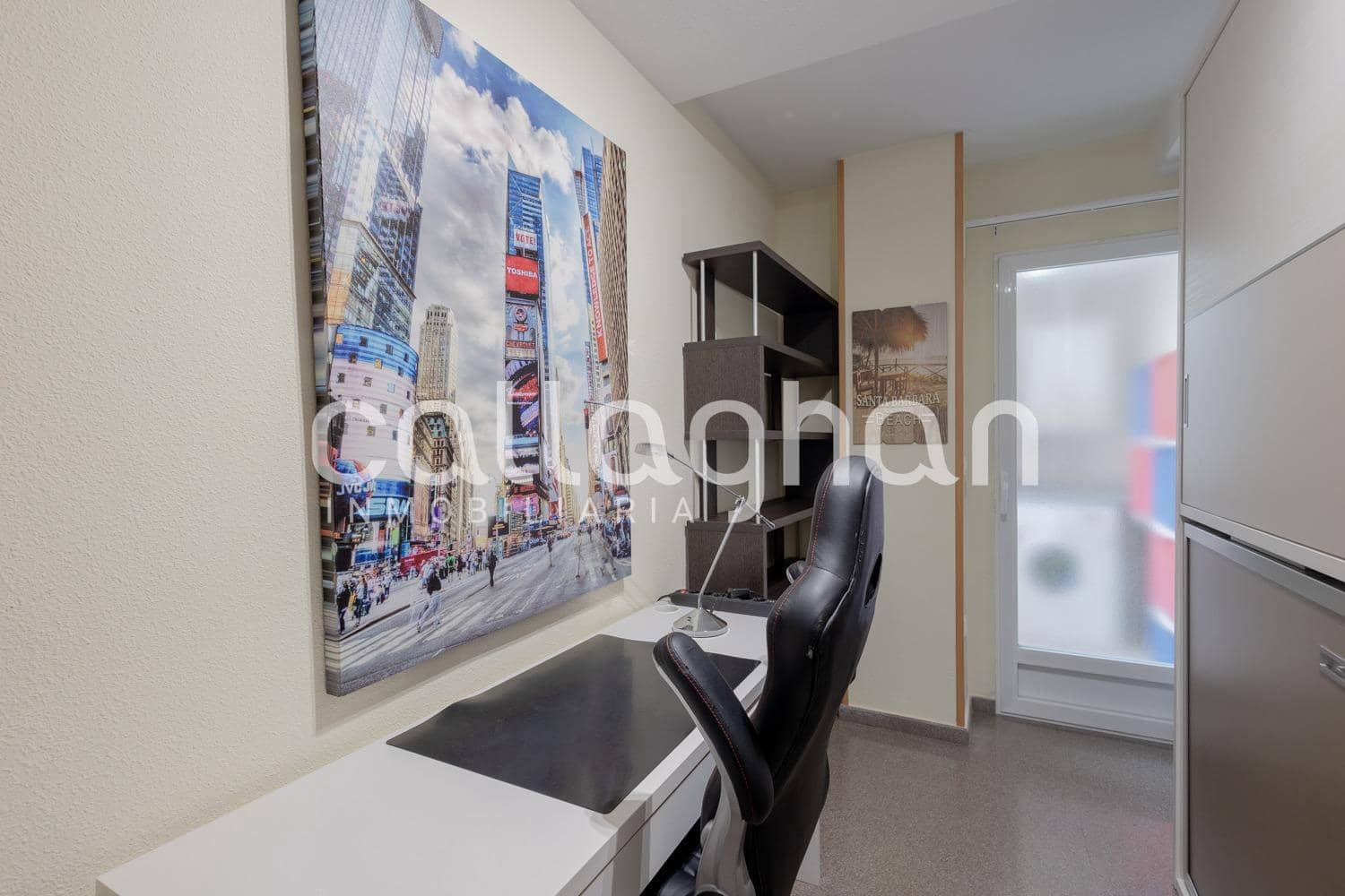 2 bedroom Flat for rent in Valencia city - € 1,300 (Ref: 9509197)