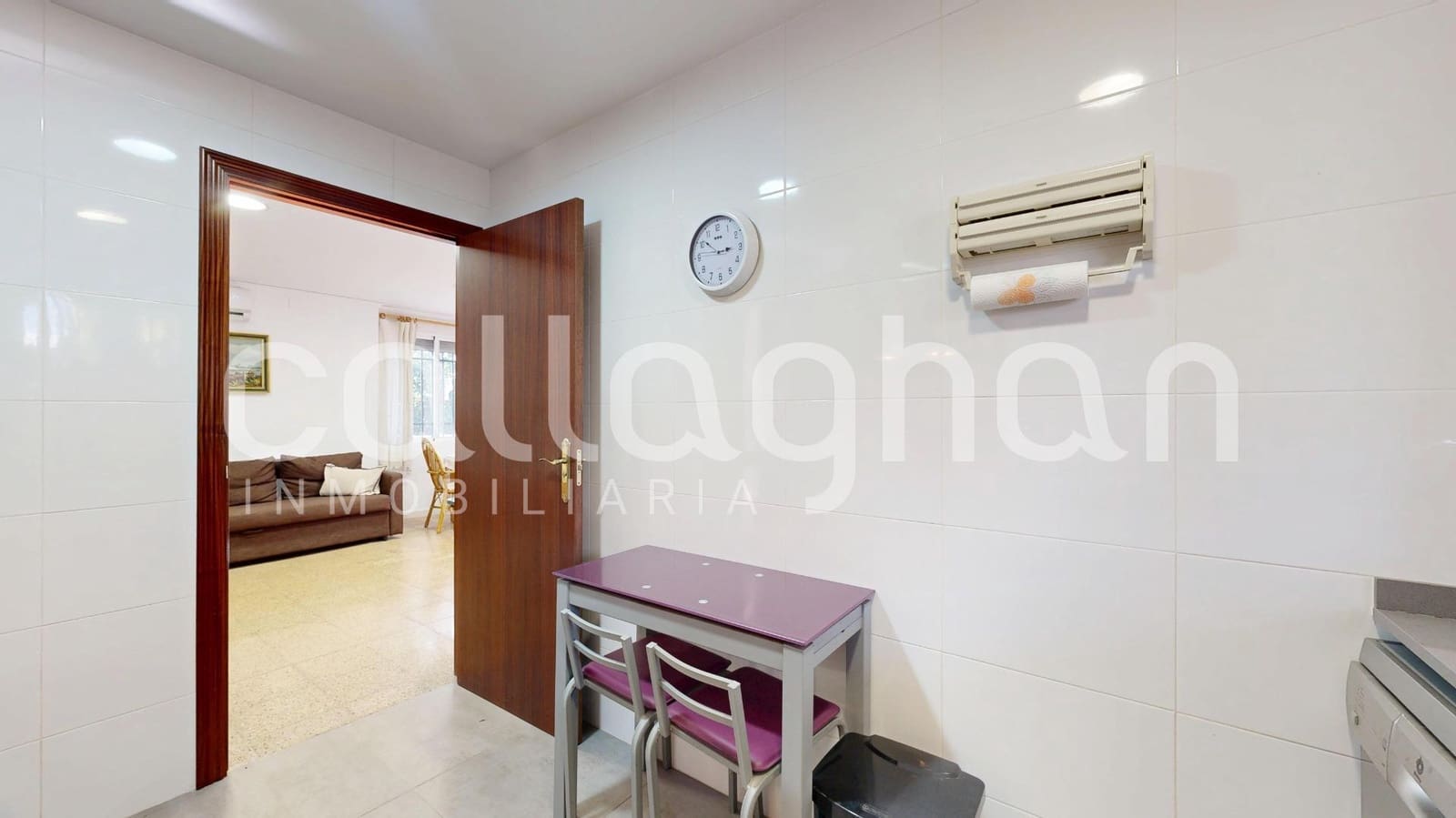 4 makuuhuone Huvila myytävänä paikassa Almarda mukana 
autotalli - 450 000 € (Ref: 9513580)