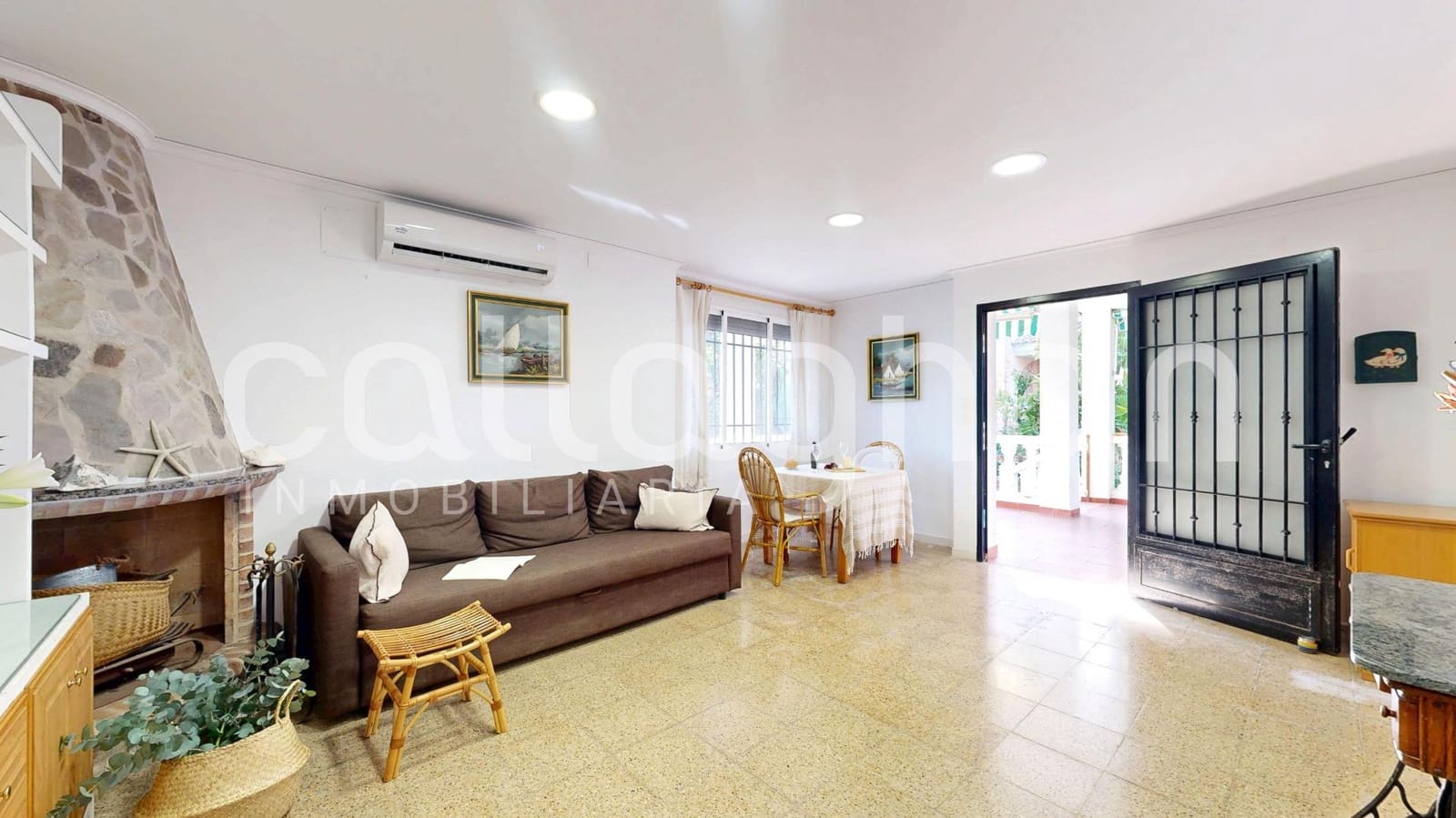 4 makuuhuone Huvila myytävänä paikassa Almarda mukana 
autotalli - 450 000 € (Ref: 9513580)