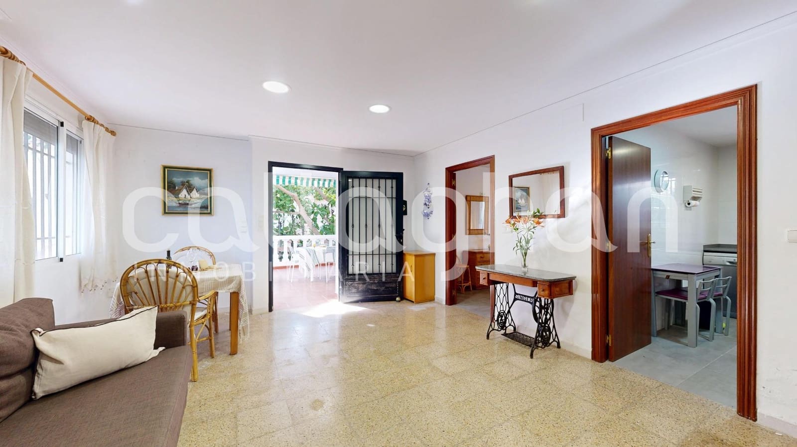 4 soveværelse Villa til salg i Almarda med garage - € 415.000 (Ref: 9513580)