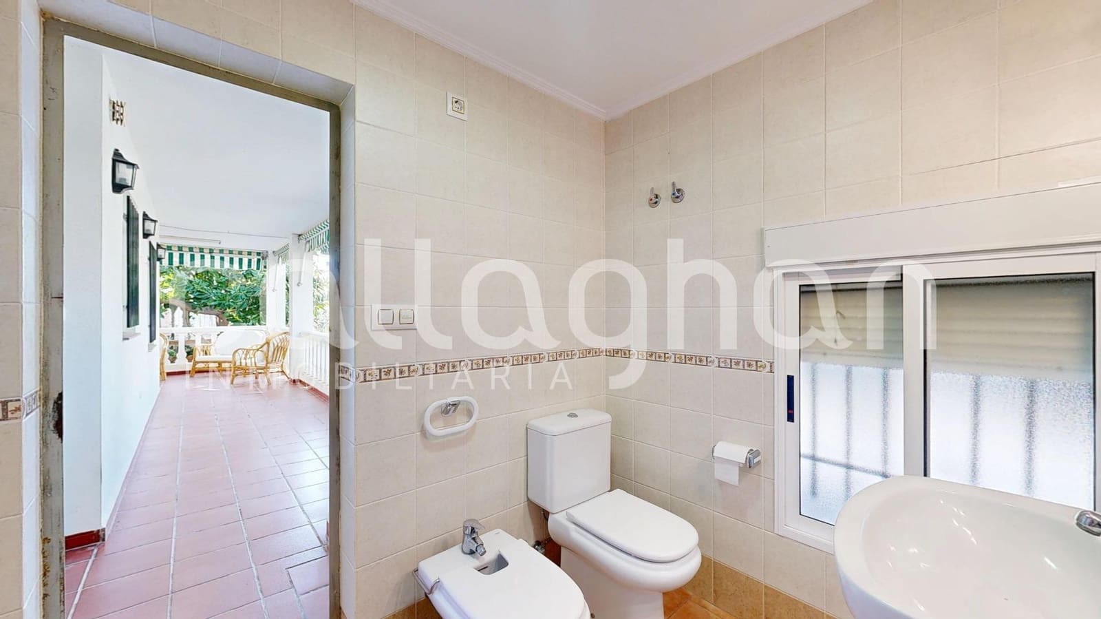 4 soveværelse Villa til salg i Almarda med garage - € 415.000 (Ref: 9513580)