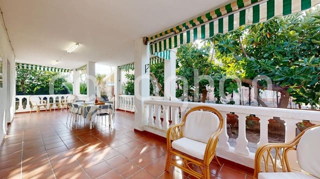 4 soveværelse Villa til salg i Almarda, Sagunto / Sagunt med garage - € 399.000 (Ref: 9513580)