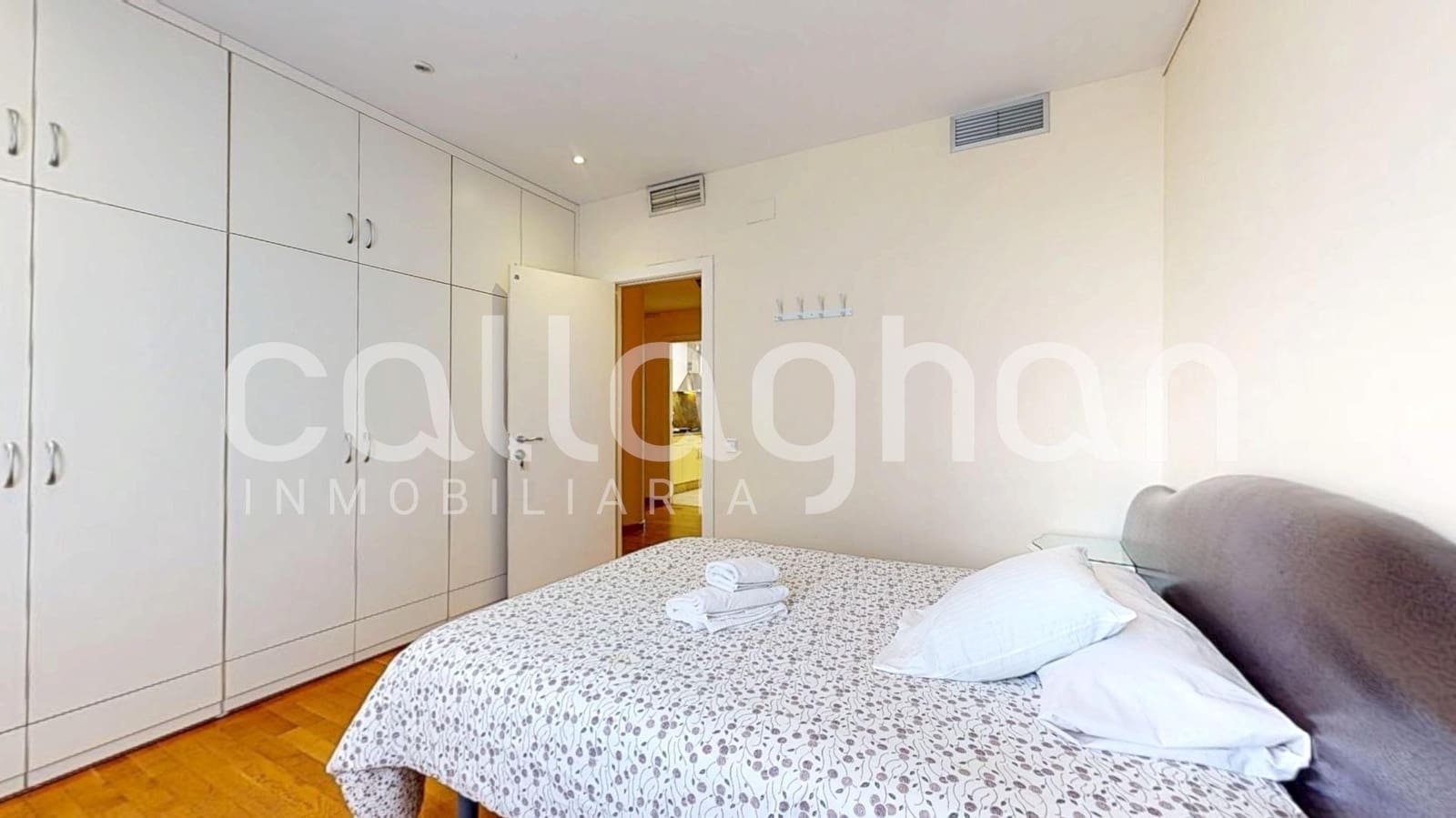 6 bedroom Flat for sale in Valencia city - € 1,190,000 (Ref: 9530943)