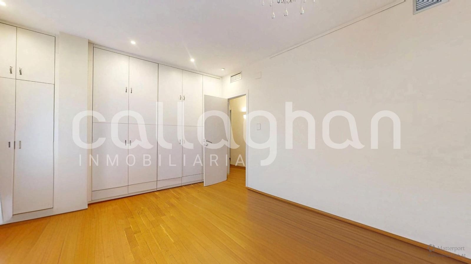 6 bedroom Flat for sale in Valencia city - € 1,190,000 (Ref: 9530943)
