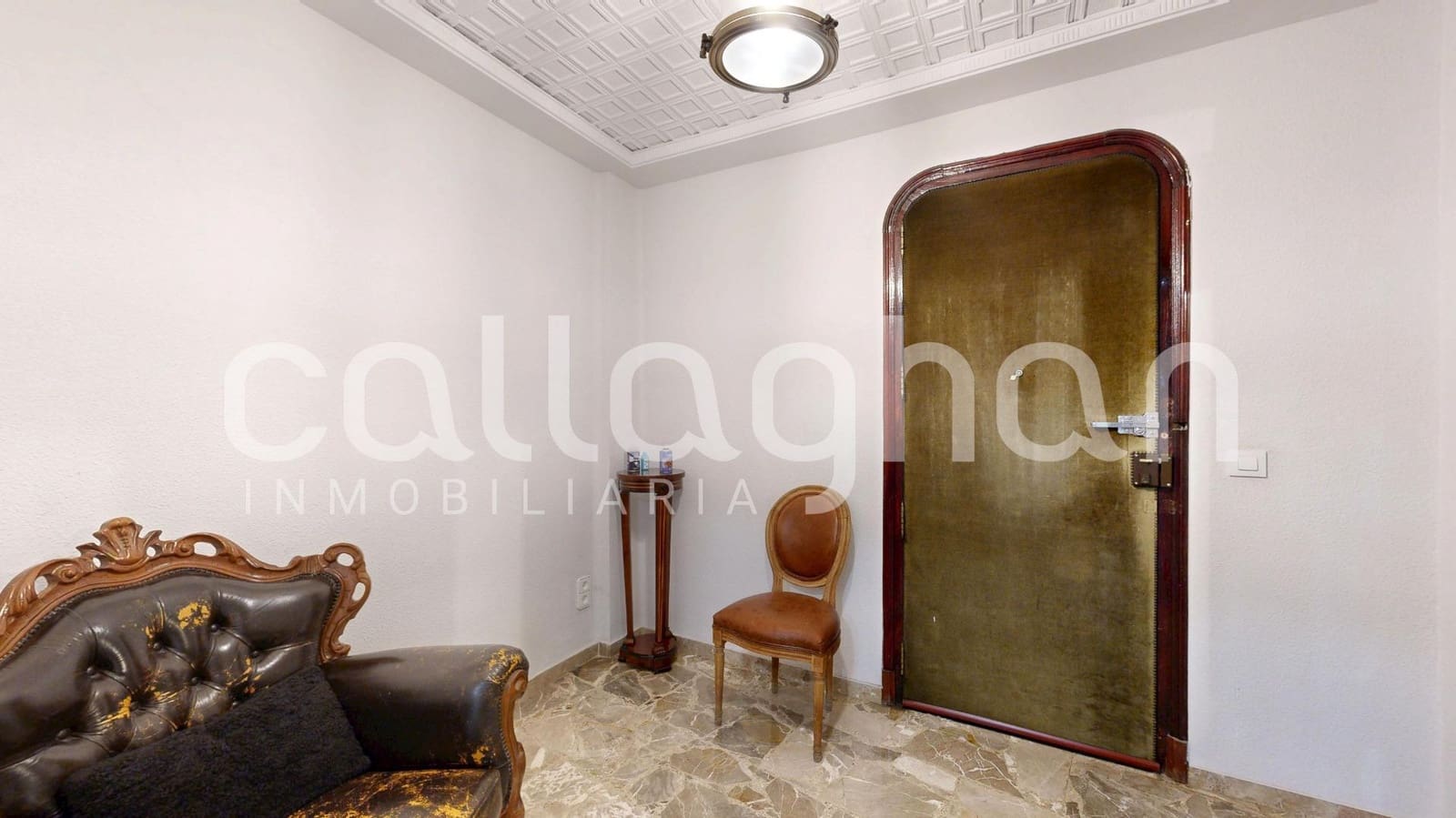 5 bedroom Flat for sale in Valencia city - € 950,000 (Ref: 9530944)