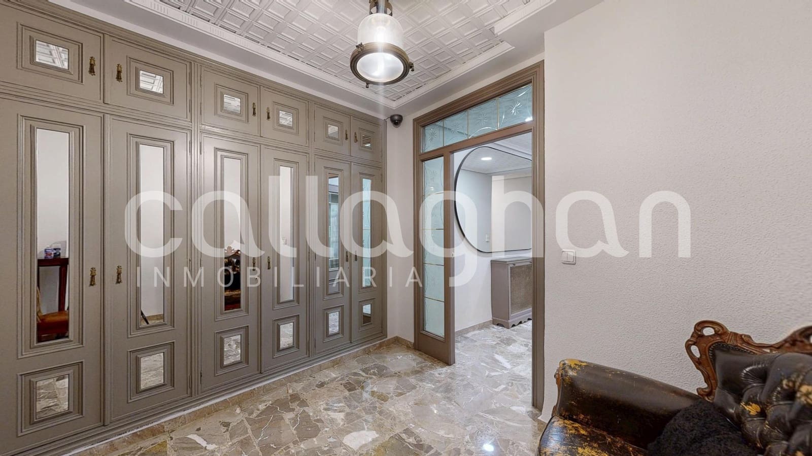 5 bedroom Flat for sale in Valencia city - € 950,000 (Ref: 9530944)