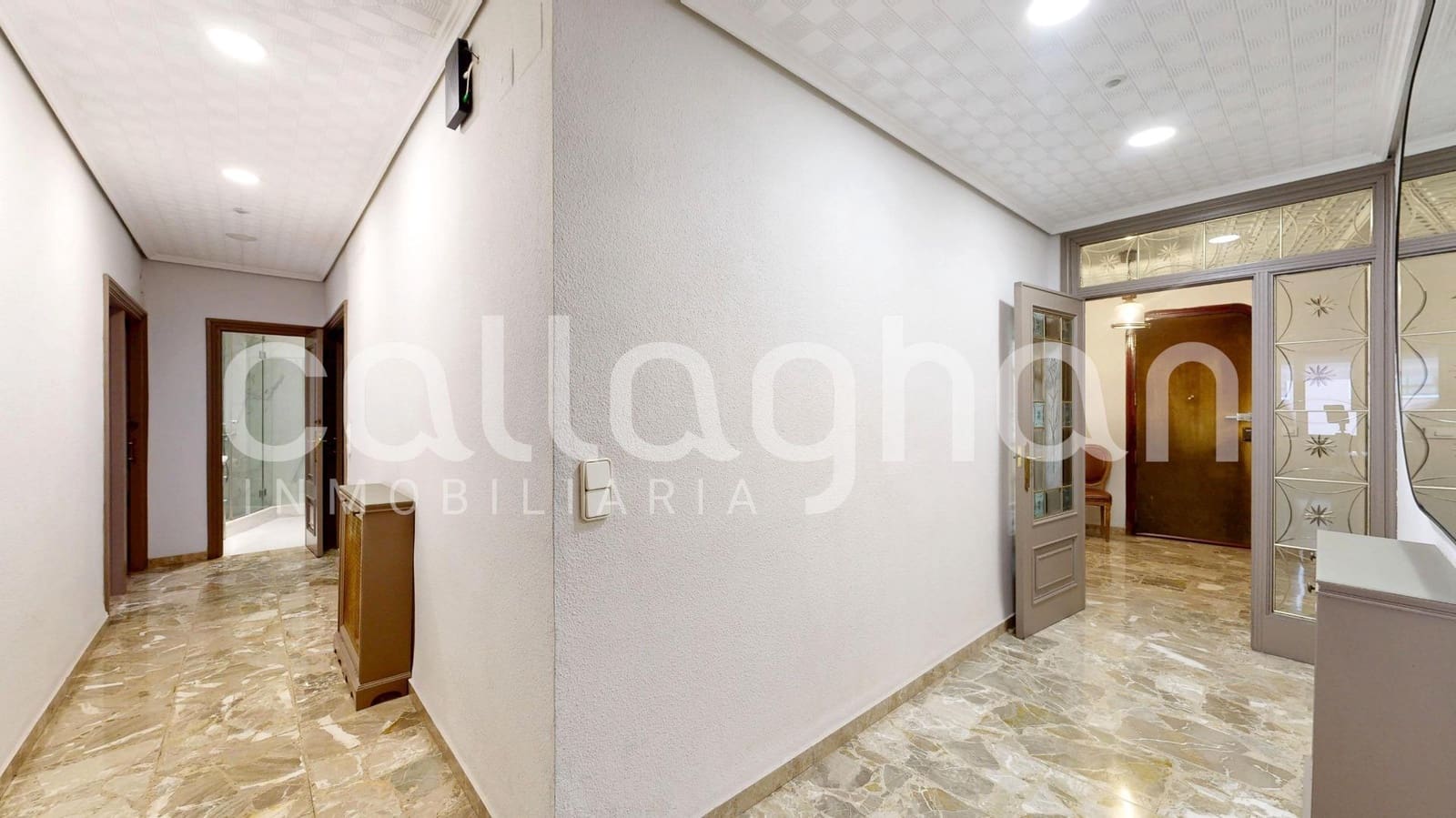 5 bedroom Flat for sale in Valencia city - € 950,000 (Ref: 9530944)