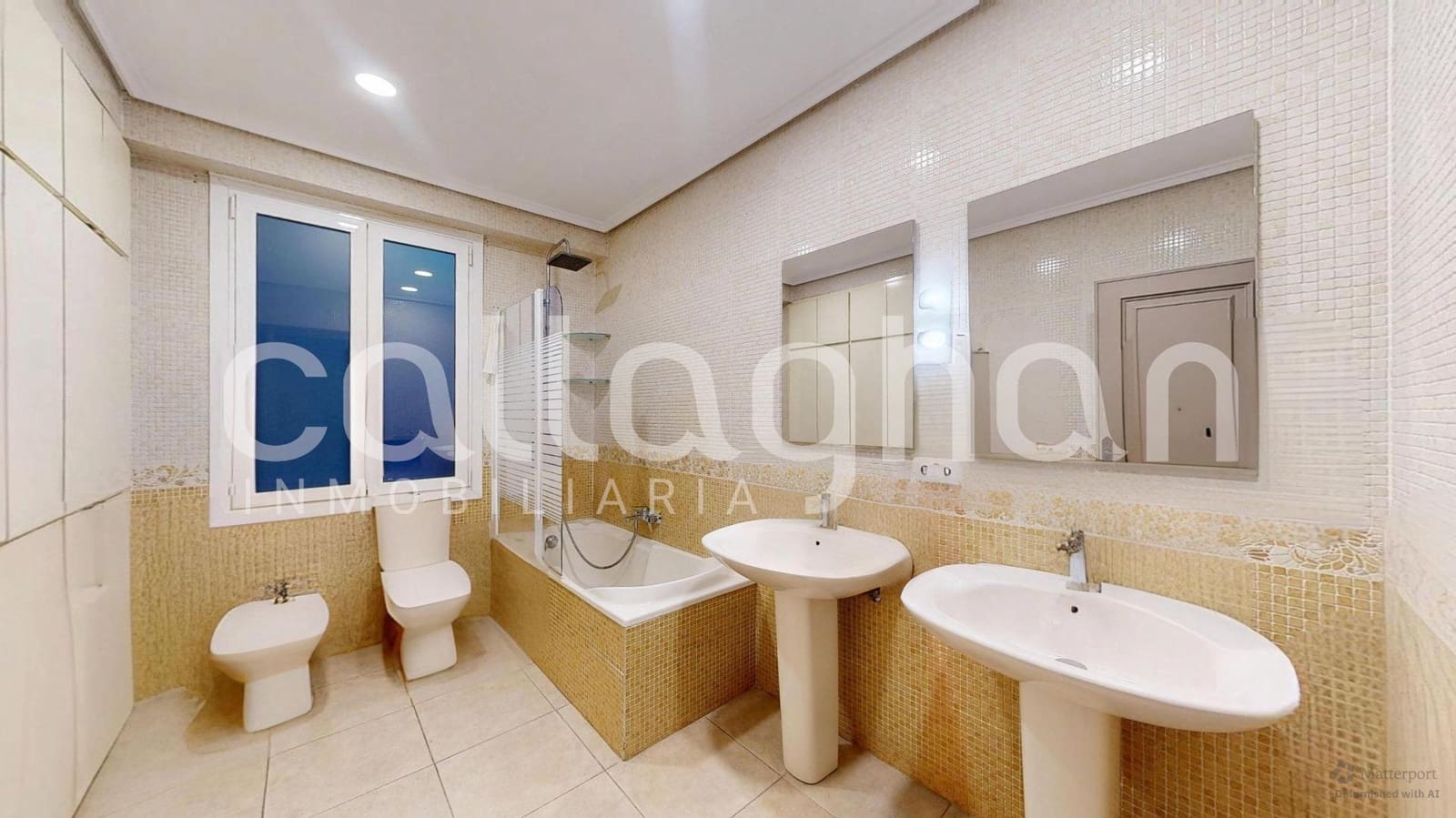 5 bedroom Flat for sale in Valencia city - € 950,000 (Ref: 9530944)
