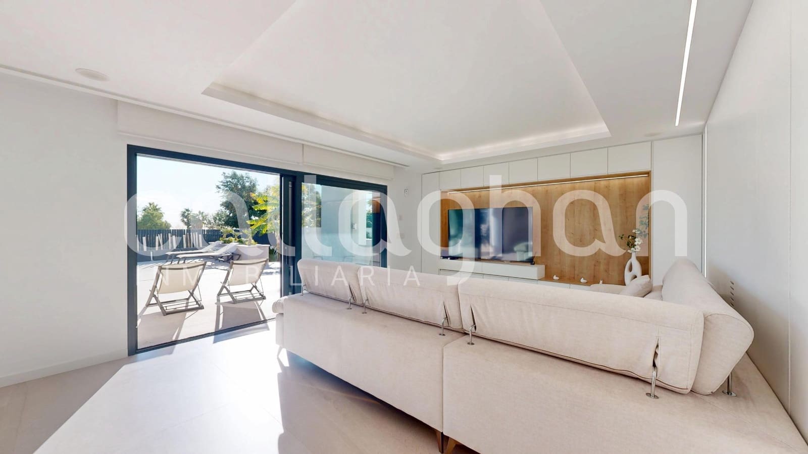 5 bedroom Villa for sale in Almenara with pool garage - € 2,160,000 (Ref: 9536087)