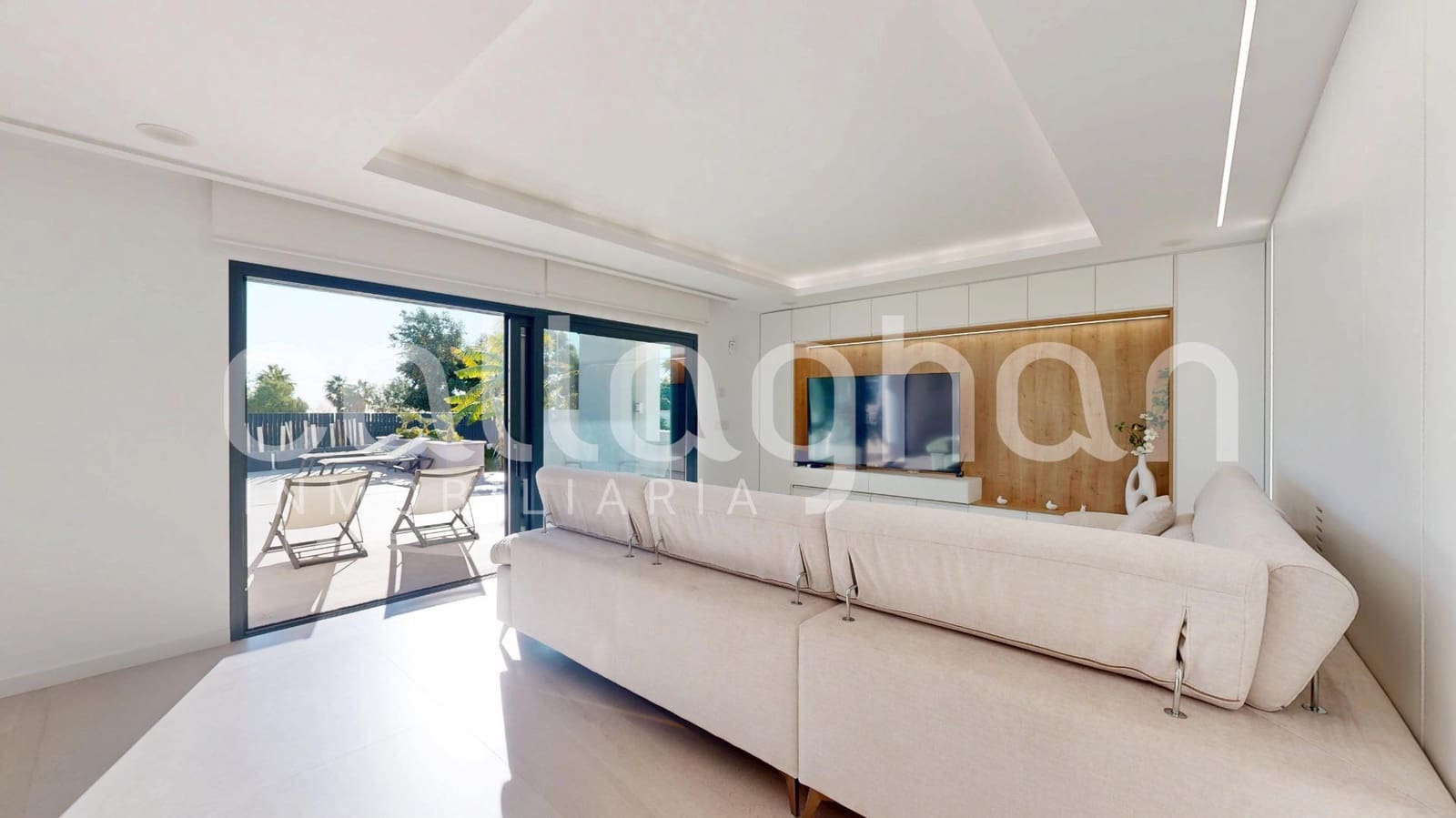 5 bedroom Villa for sale in Almenara with pool garage - € 2,160,000 (Ref: 9536087)