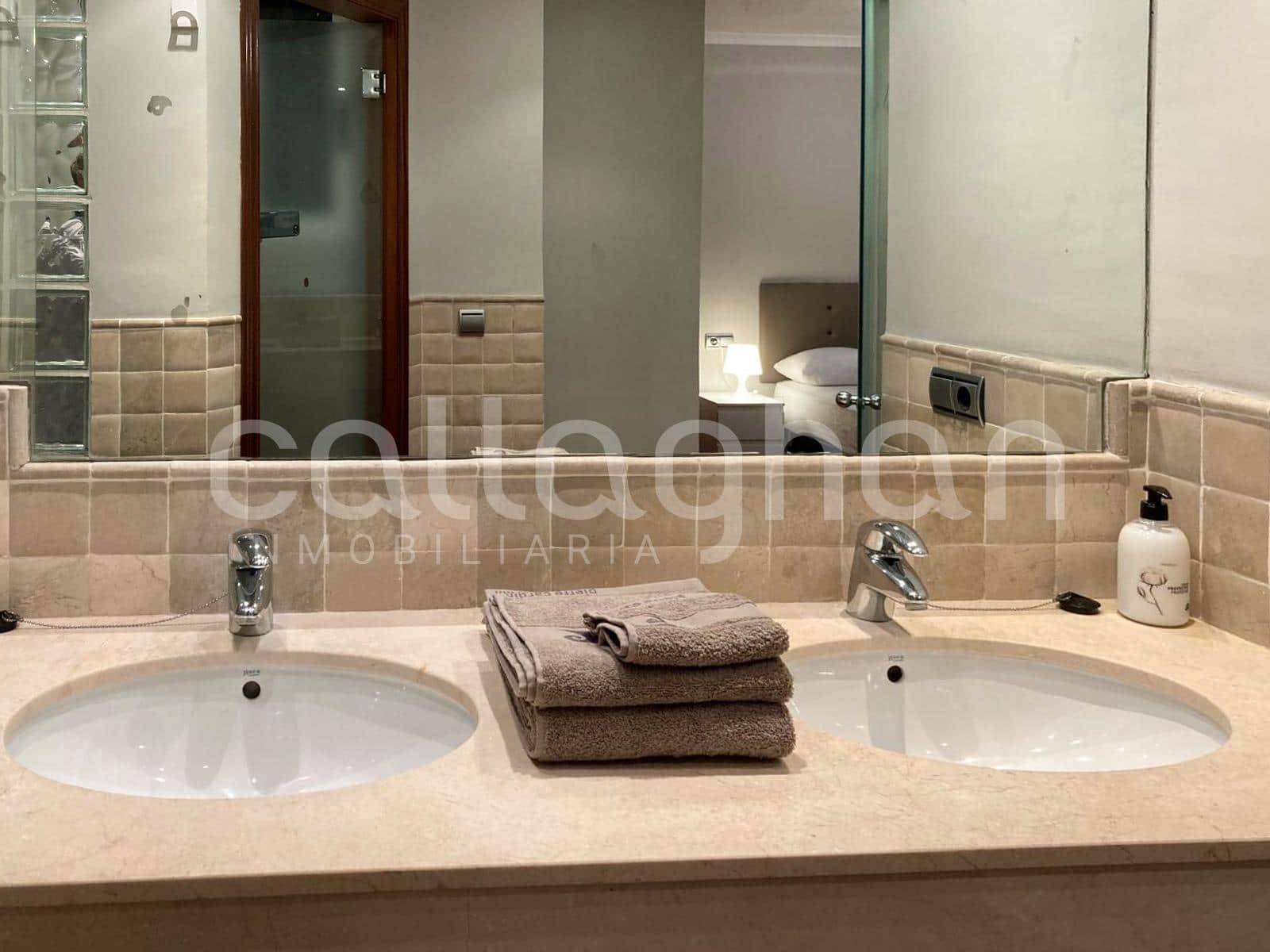 2 Zimmer Penthouse zu vermieten in Valencia Stadt mit Garage - 1.800 € (Ref: 9548419)