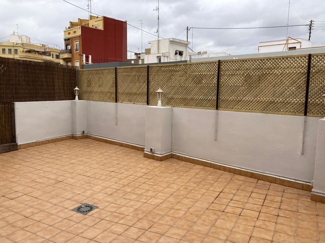 2 soveværelse Penthouse til leje i La Gran Via, Valencia by med garage - € 1.800 (Ref: 9548419)