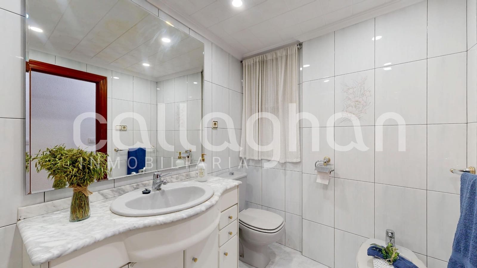 Piso de 3 habitaciones en València ciudad en venta - 290.000 € (Ref: 9556058)