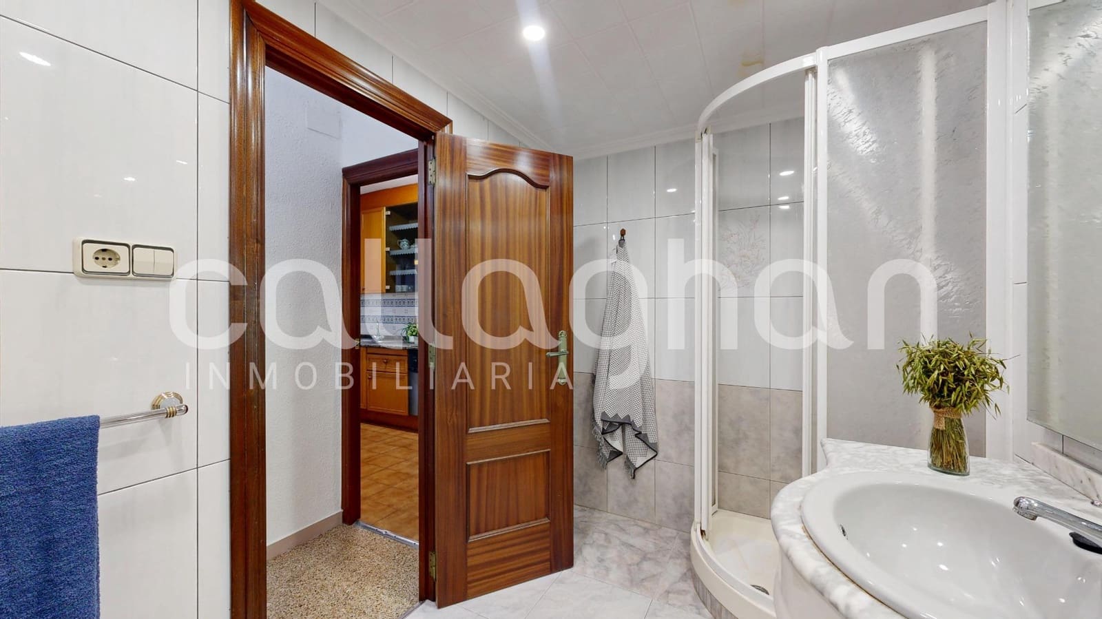 Piso de 3 habitaciones en València ciudad en venta - 290.000 € (Ref: 9556058)