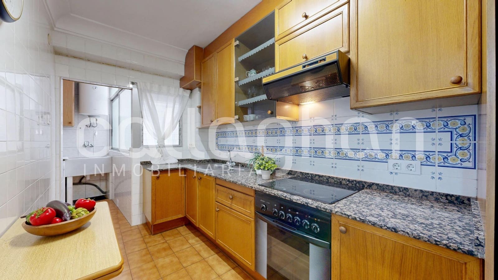 Piso de 3 habitaciones en València ciudad en venta - 290.000 € (Ref: 9556058)