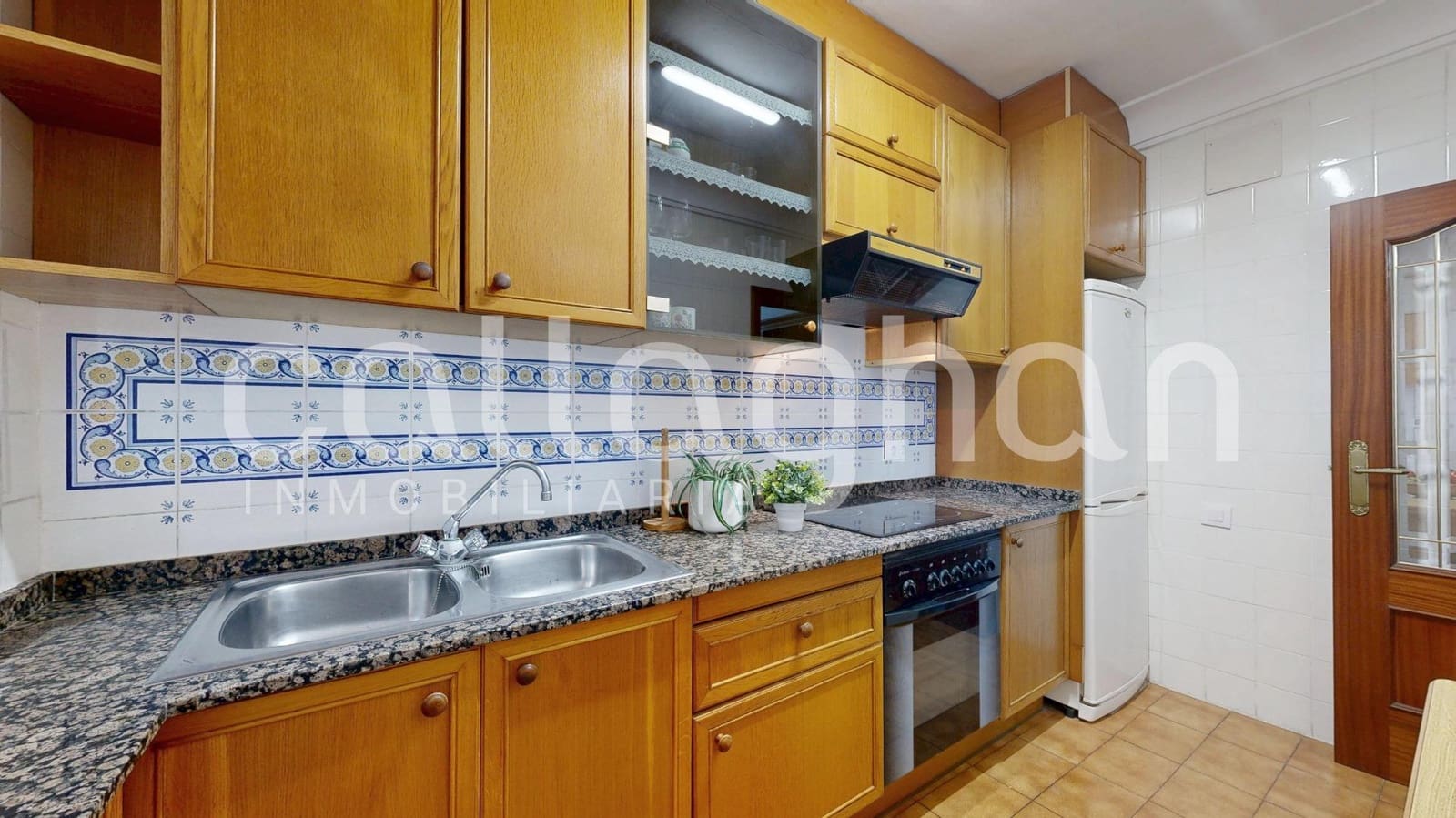 Piso de 3 habitaciones en València ciudad en venta - 290.000 € (Ref: 9556058)