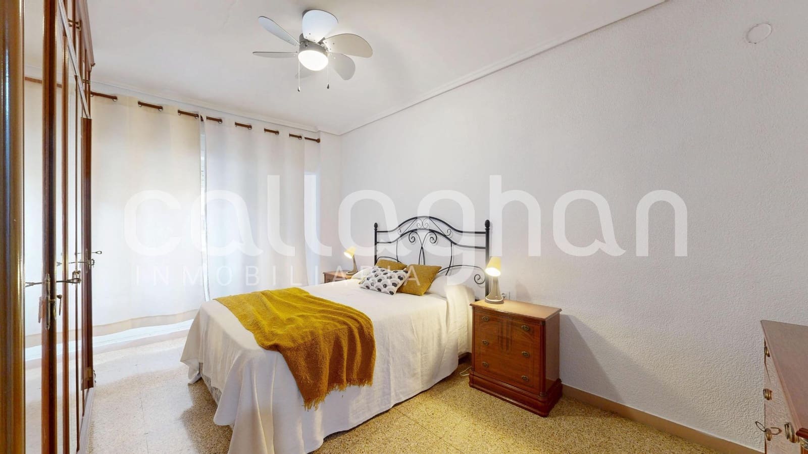 Piso de 3 habitaciones en València ciudad en venta - 290.000 € (Ref: 9556058)