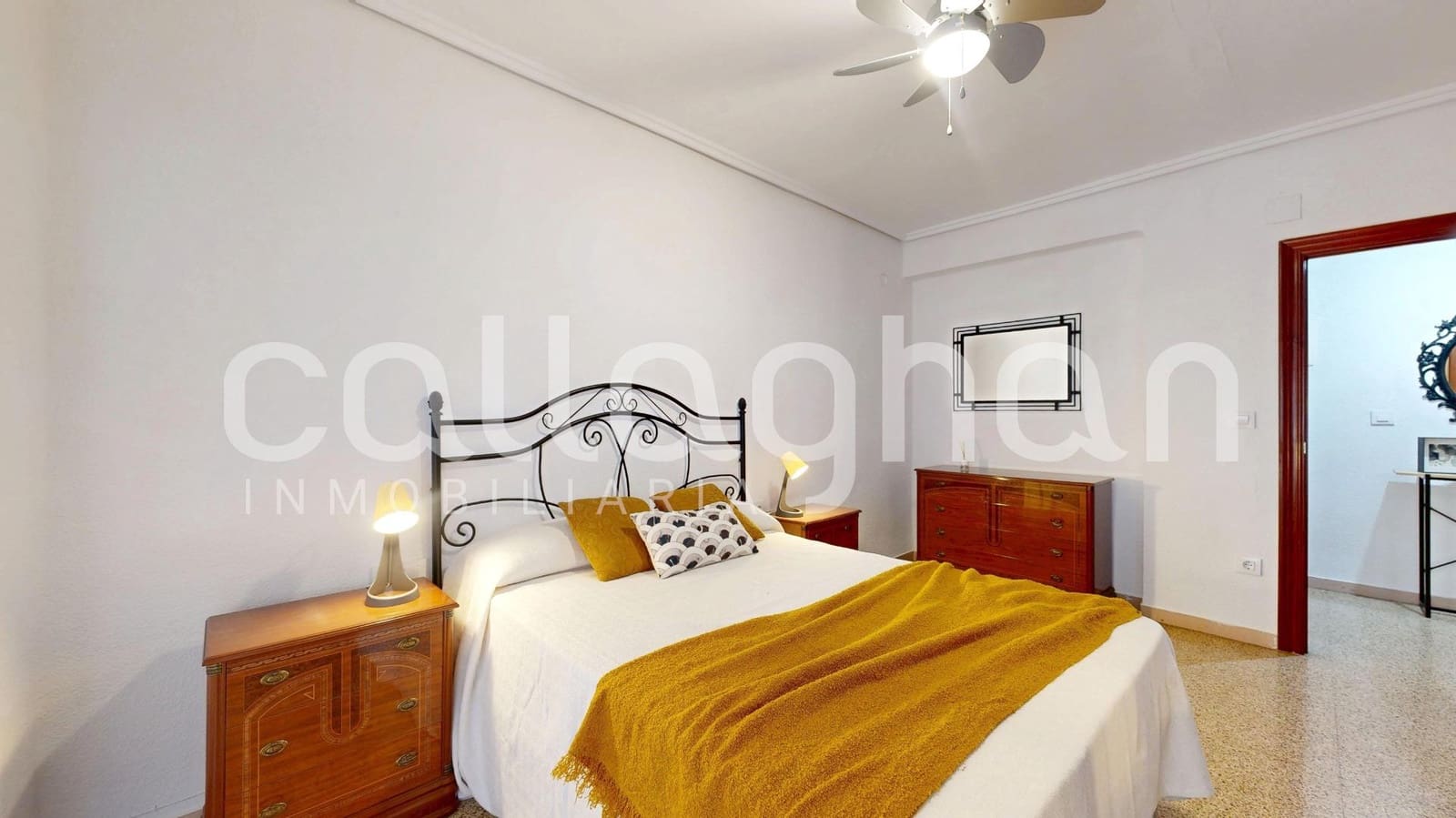 Piso de 3 habitaciones en València ciudad en venta - 290.000 € (Ref: 9556058)