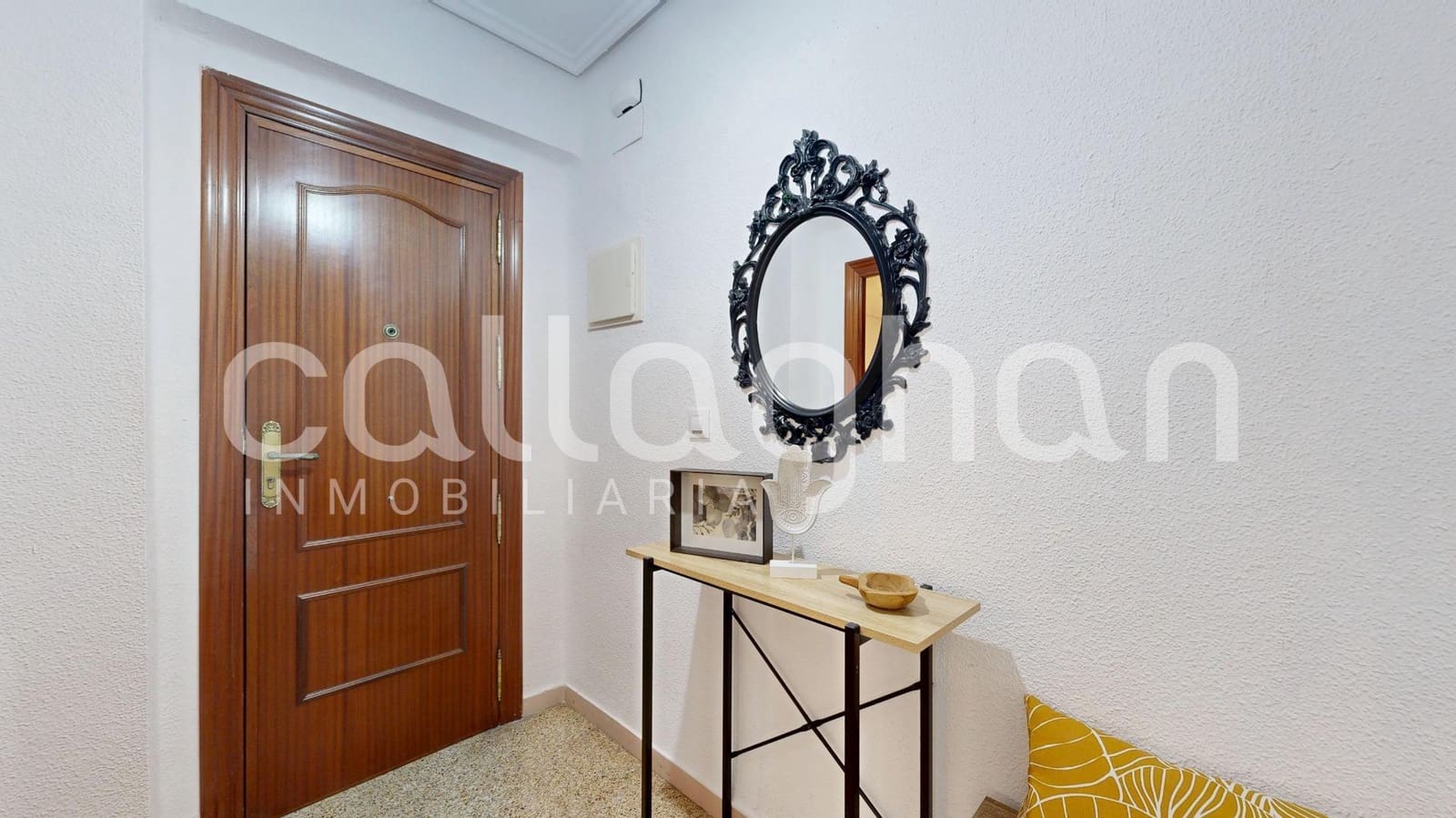 Piso de 3 habitaciones en València ciudad en venta - 290.000 € (Ref: 9556058)