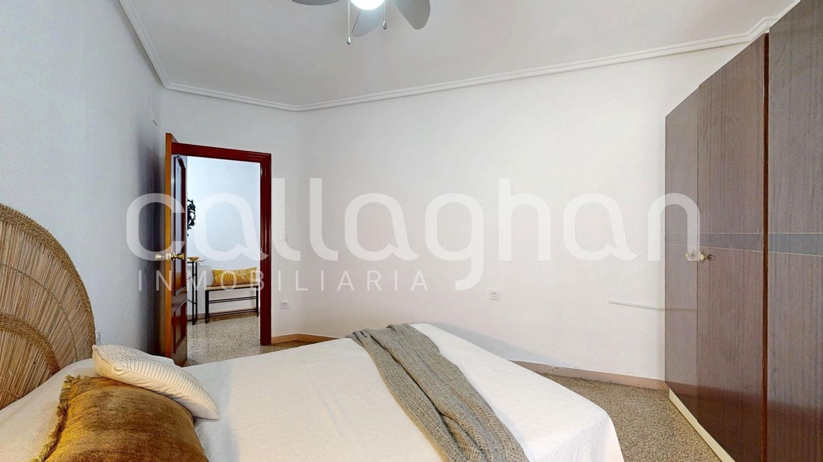 Piso de 3 habitaciones en València ciudad en venta - 290.000 € (Ref: 9556058)