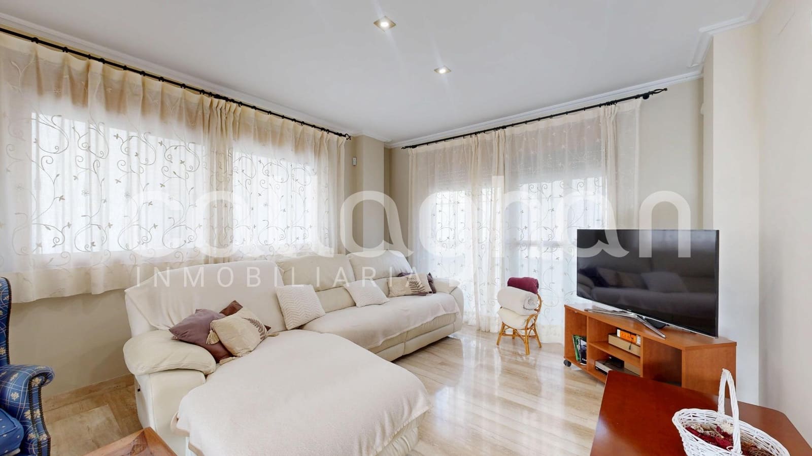 Chalet de 5 habitaciones en Almenara en venta con garaje - 450.000 € (Ref: 9556059)