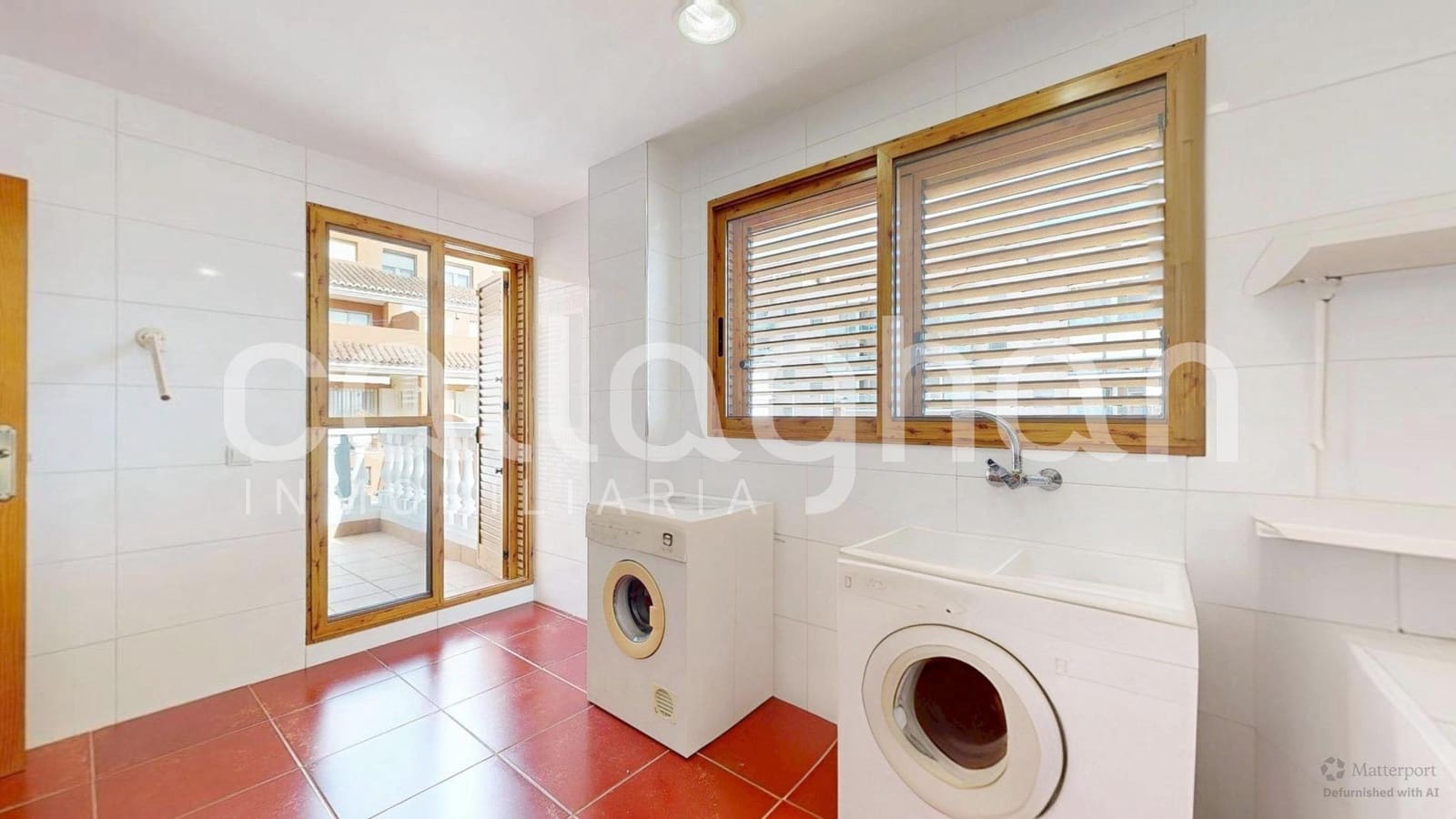 5 bedroom Villa for sale in Almenara with garage - € 450,000 (Ref: 9556059)