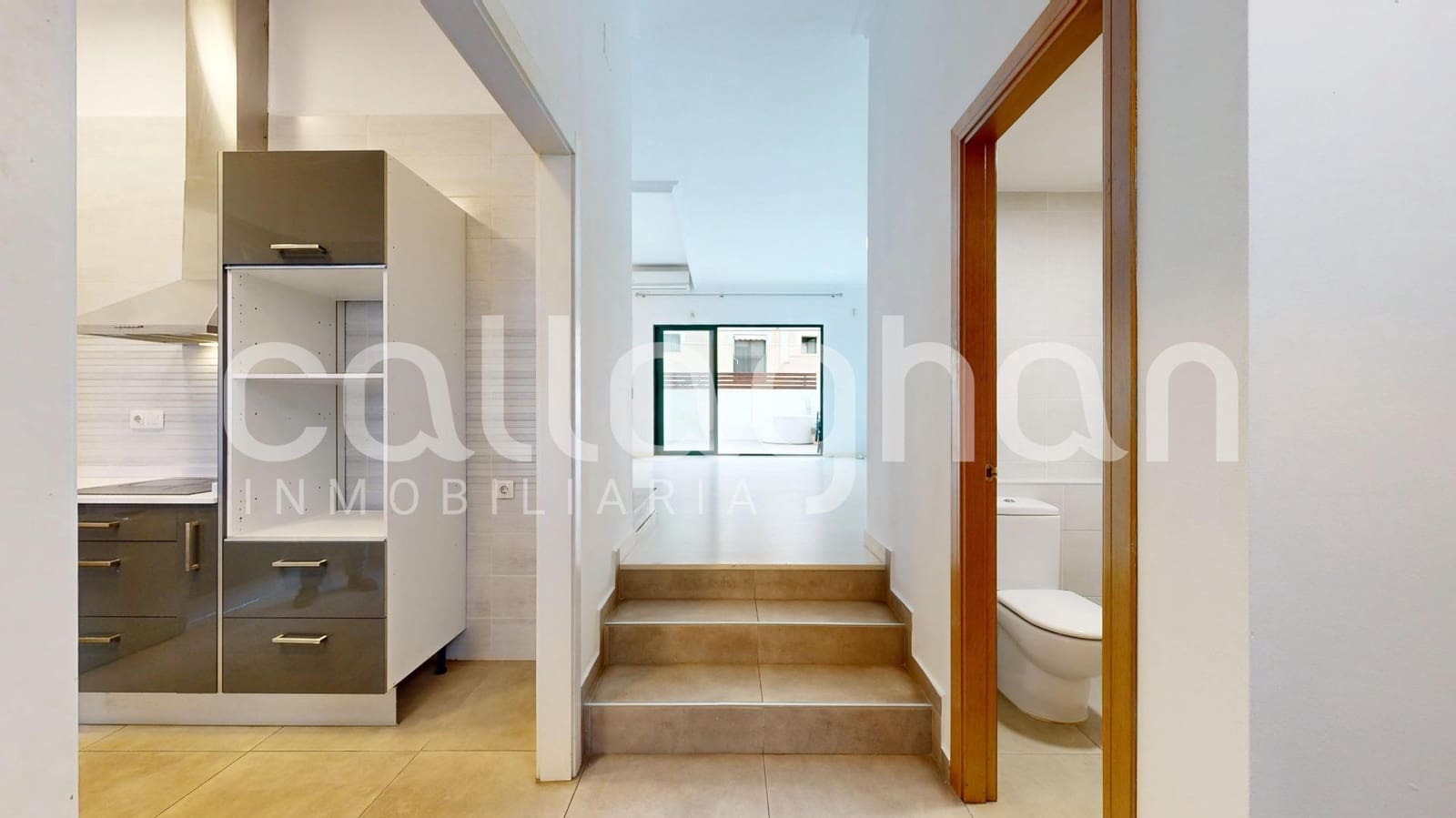 3 bedroom Terraced Villa for sale in Valencia city with garage - € 650,000 (Ref: 9556060)