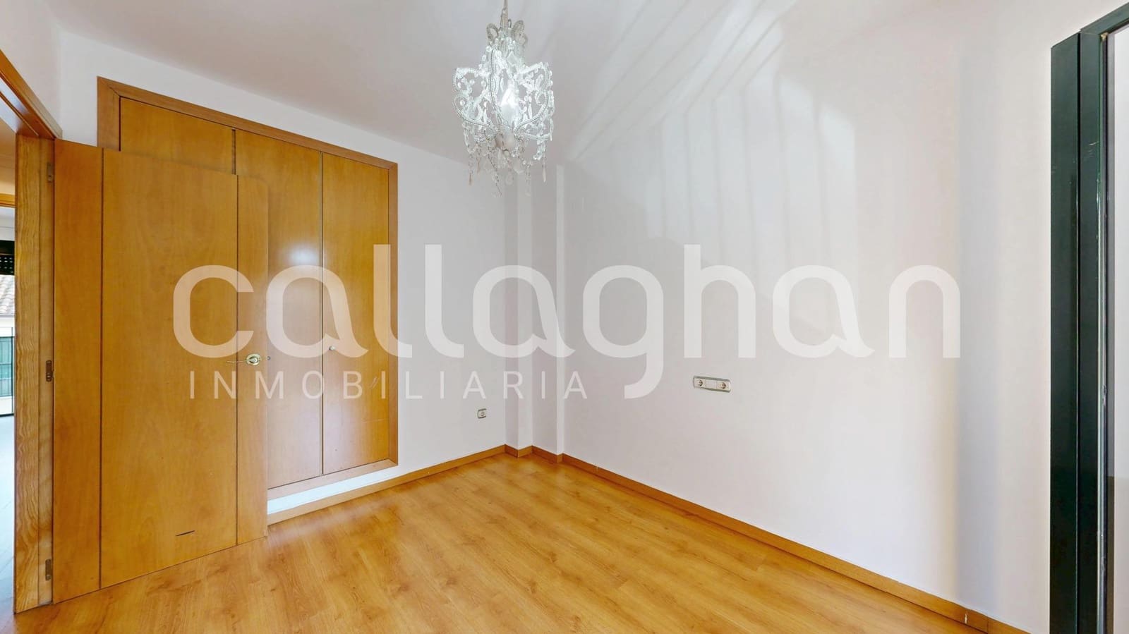 3 bedroom Terraced Villa for sale in Valencia city with garage - € 650,000 (Ref: 9556060)