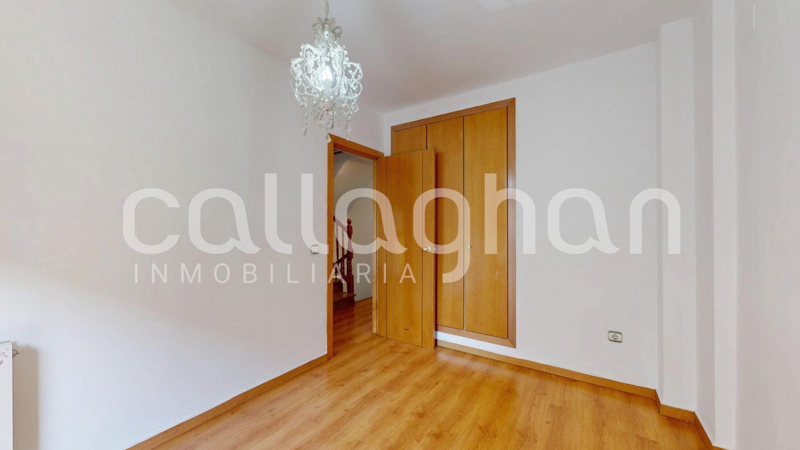 3 bedroom Terraced Villa for sale in Valencia city with garage - € 650,000 (Ref: 9556060)